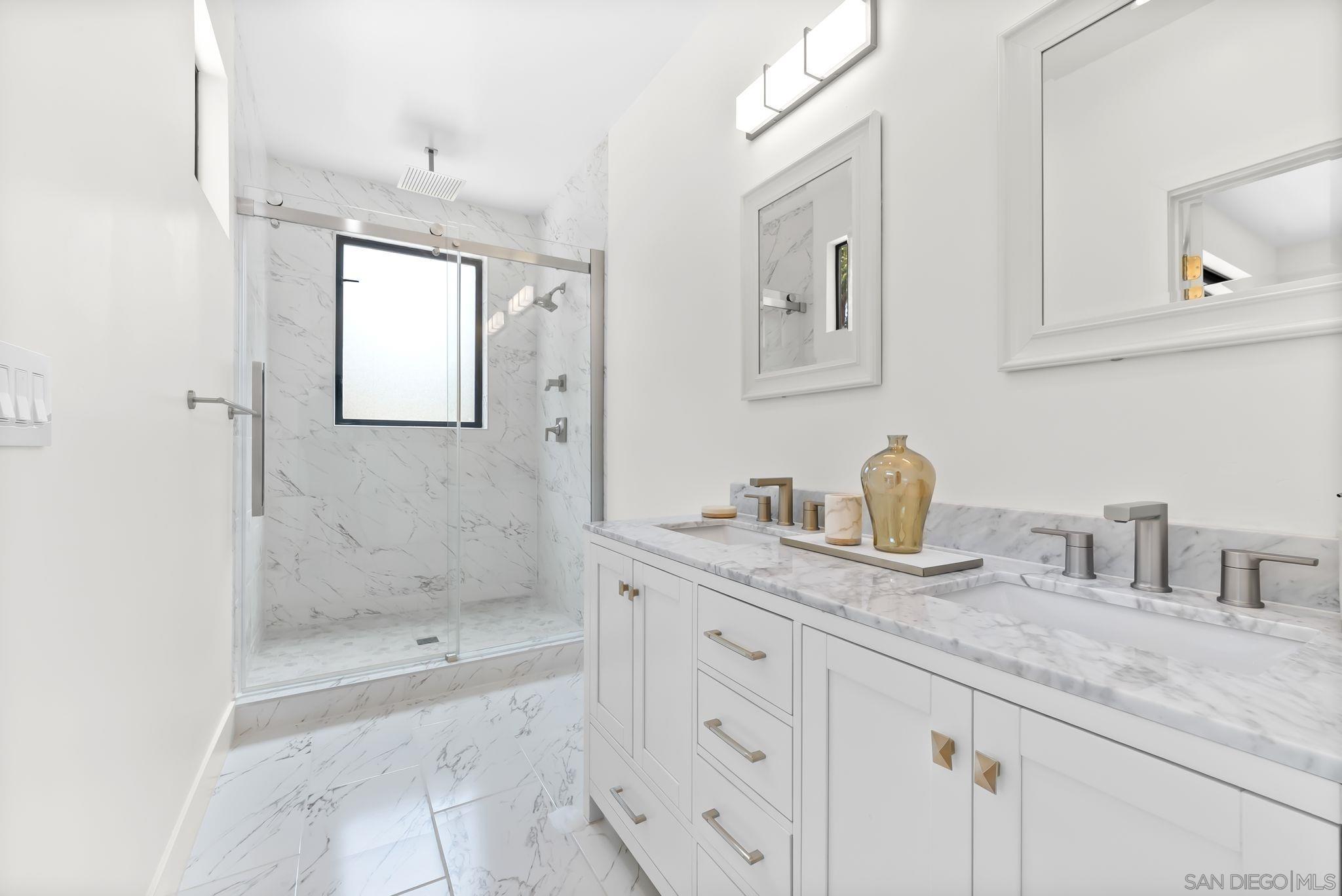 Detail Gallery Image 33 of 41 For 1032  Pennsylvania Avenue, San Diego,  CA 92103 - 4 Beds | 3/2 Baths