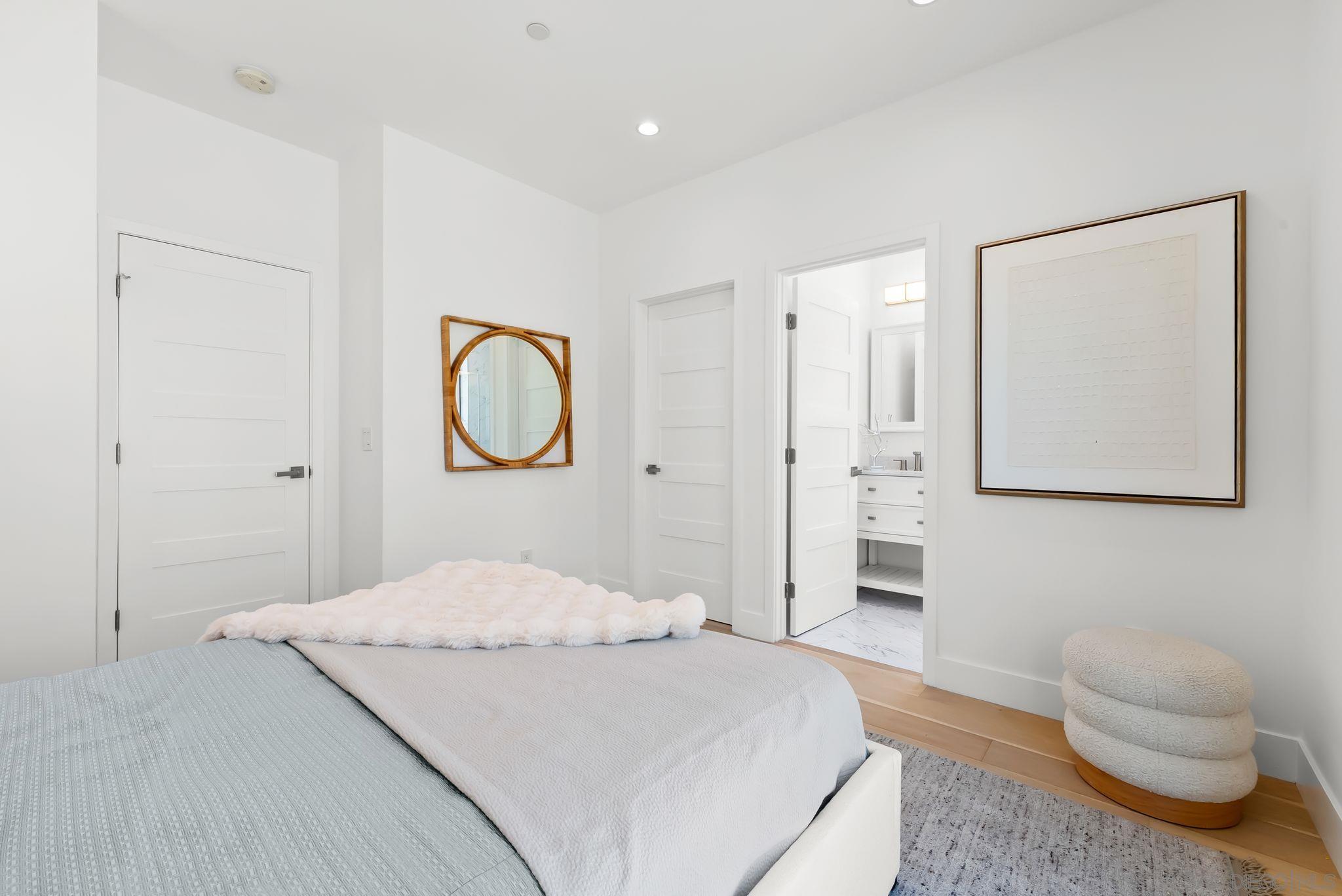 Detail Gallery Image 28 of 41 For 1034  Pennsylvania Avenue, San Diego,  CA 92103 - 4 Beds | 3/2 Baths