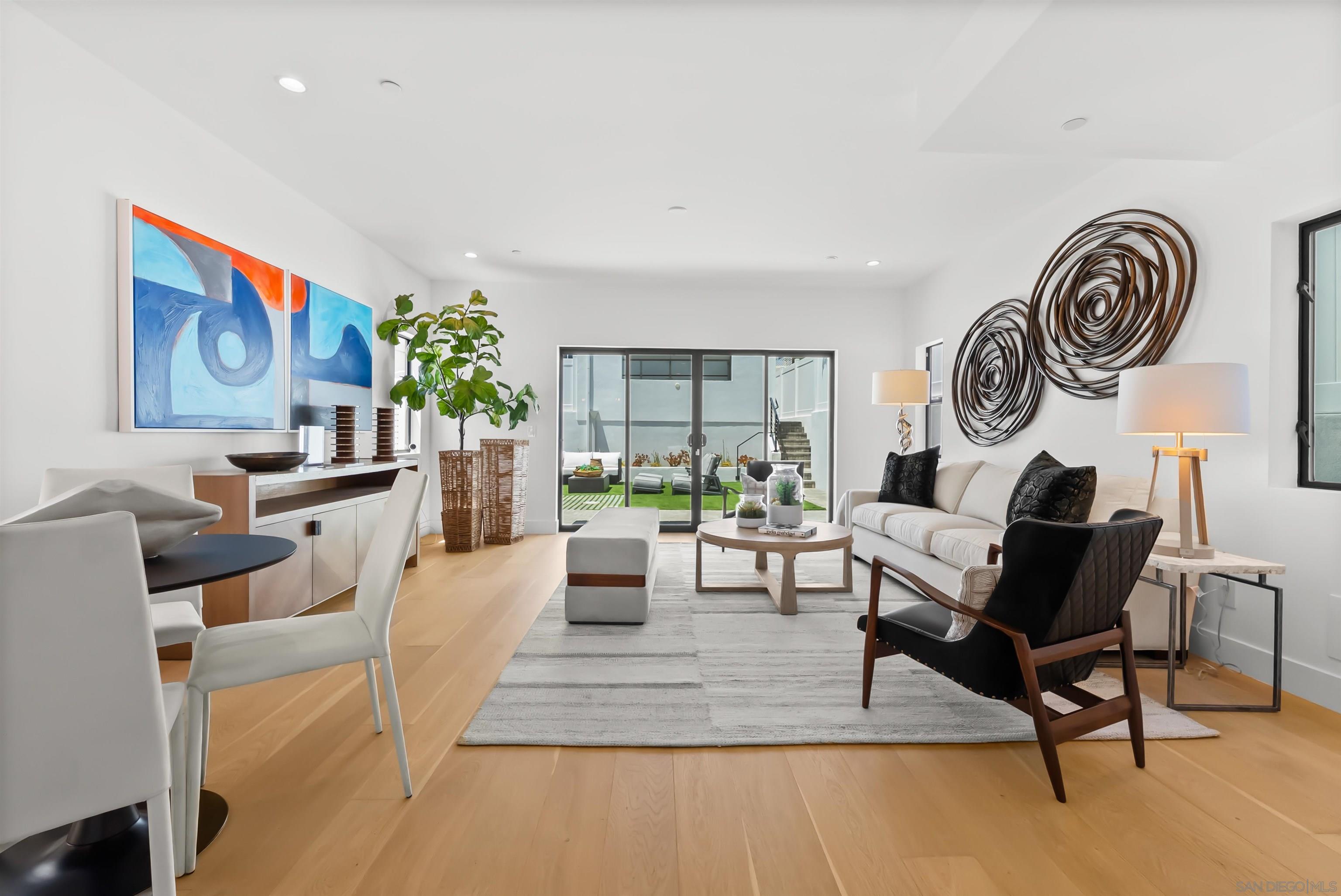 Detail Gallery Image 6 of 41 For 1034  Pennsylvania Avenue, San Diego,  CA 92103 - 4 Beds | 3/2 Baths