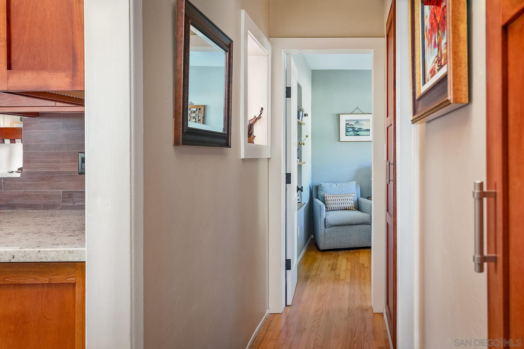 Detail Gallery Image 14 of 36 For 4506  Point Loma Ave, San Diego,  CA 92107 - 4 Beds | 3 Baths