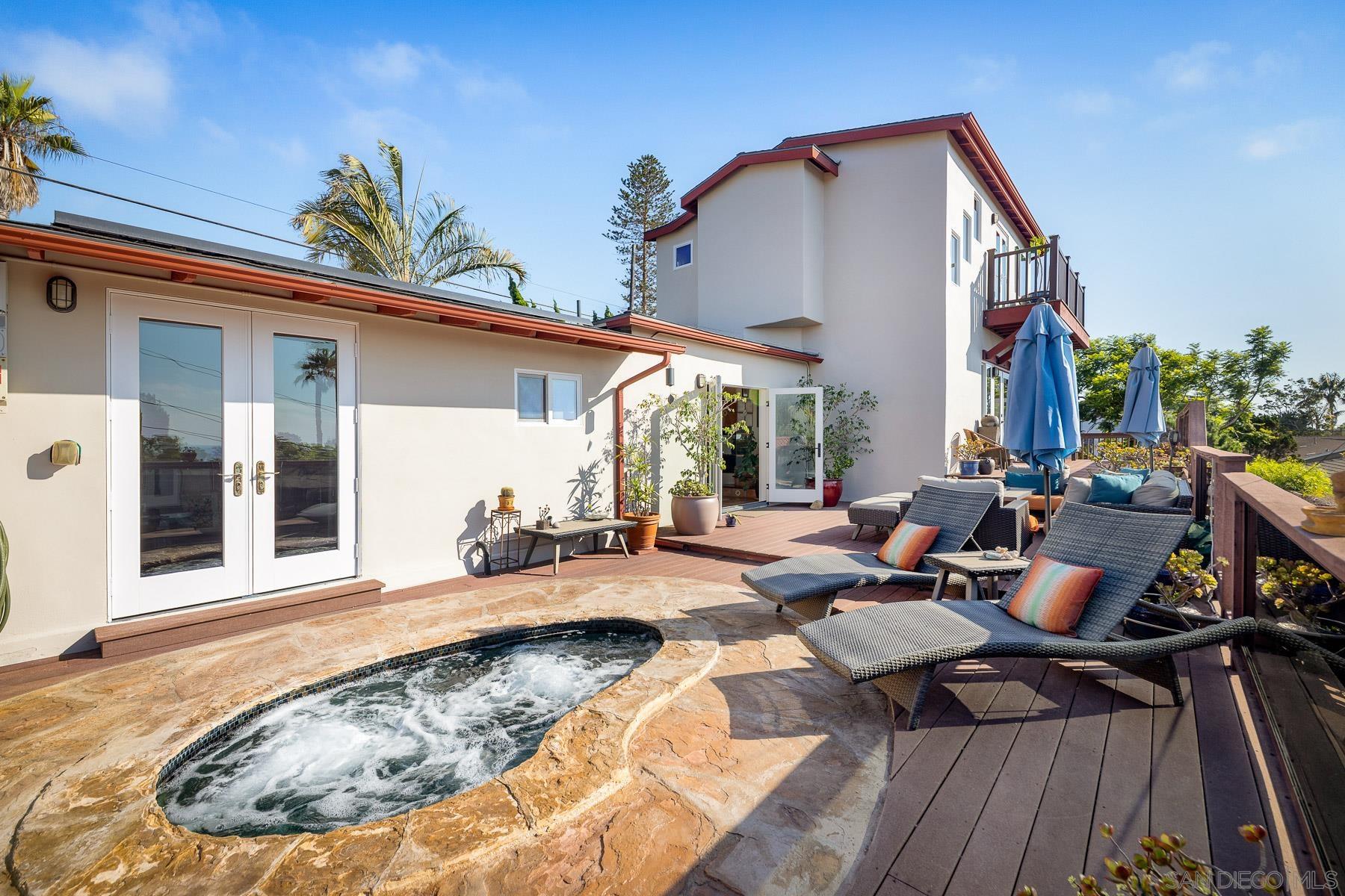 Detail Gallery Image 31 of 36 For 4506  Point Loma Ave, San Diego,  CA 92107 - 4 Beds | 3 Baths