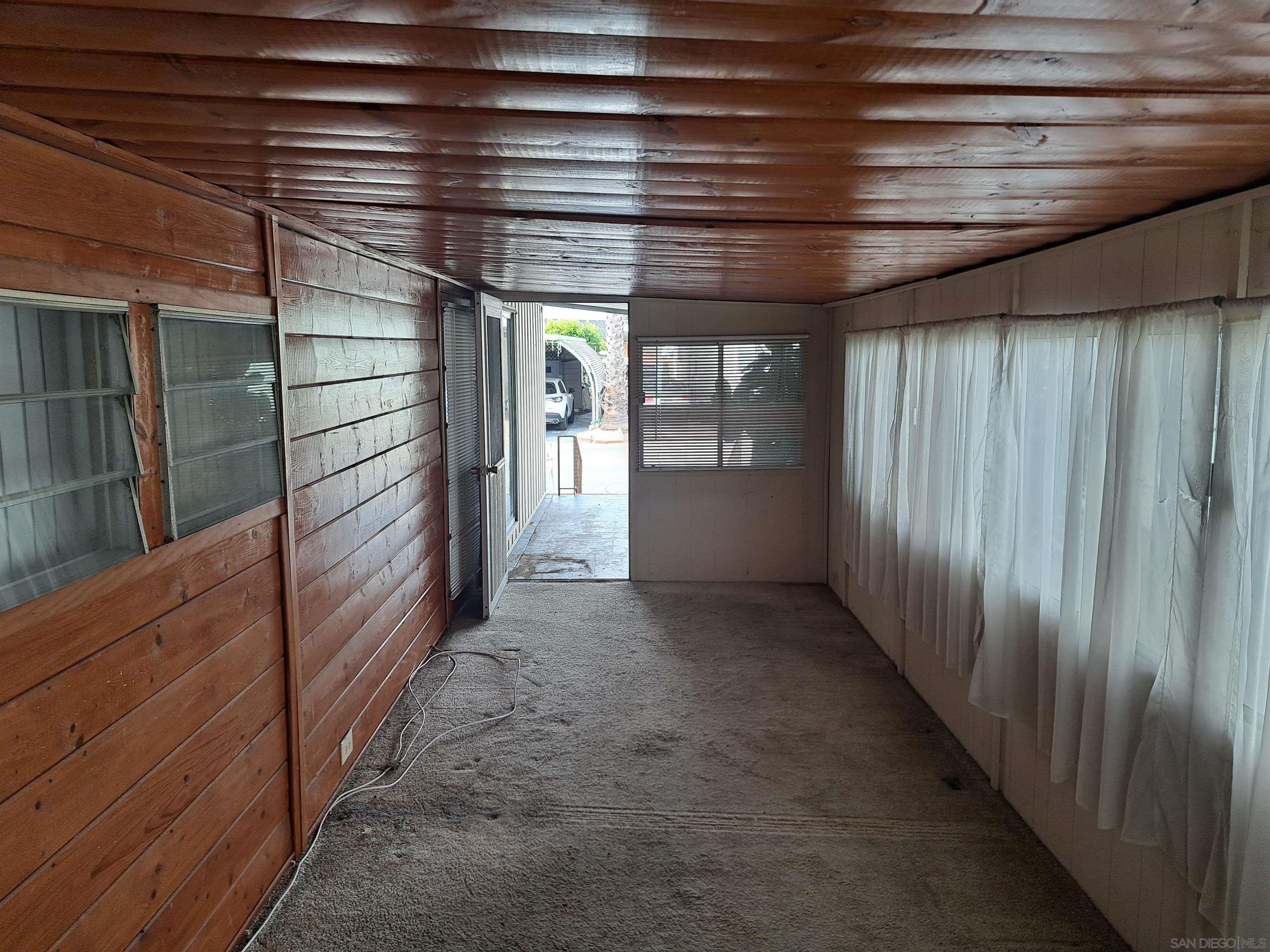 Detail Gallery Image 8 of 22 For 2  Bahia Ln, Oceanside,  CA 92058 - 2 Beds | 2 Baths