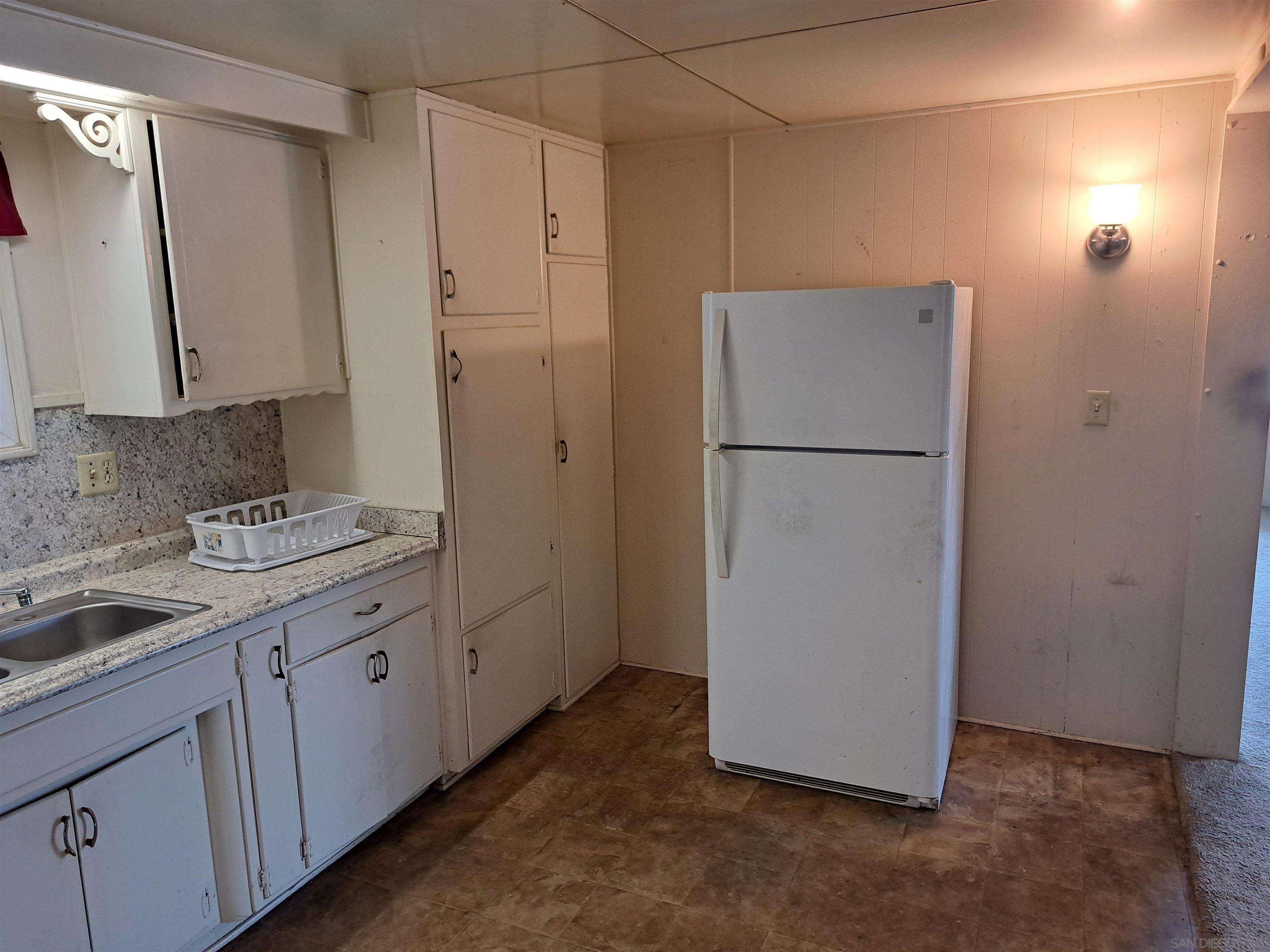 Detail Gallery Image 10 of 22 For 2  Bahia Ln, Oceanside,  CA 92058 - 2 Beds | 2 Baths