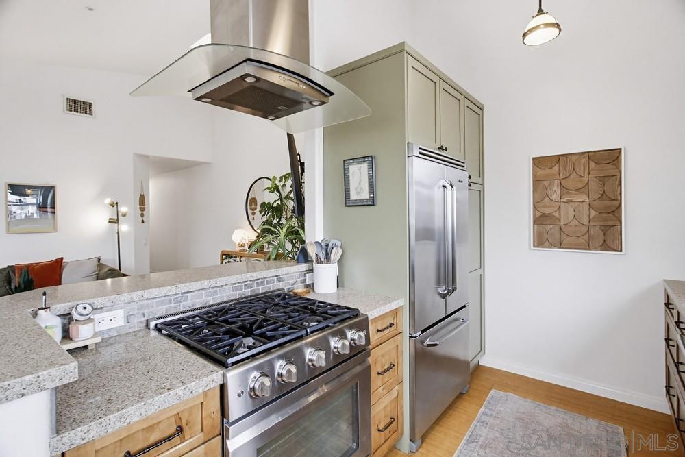 Detail Gallery Image 13 of 42 For 3617  4th Ave  #6,  San Diego,  CA 92103 - 2 Beds | 2 Baths