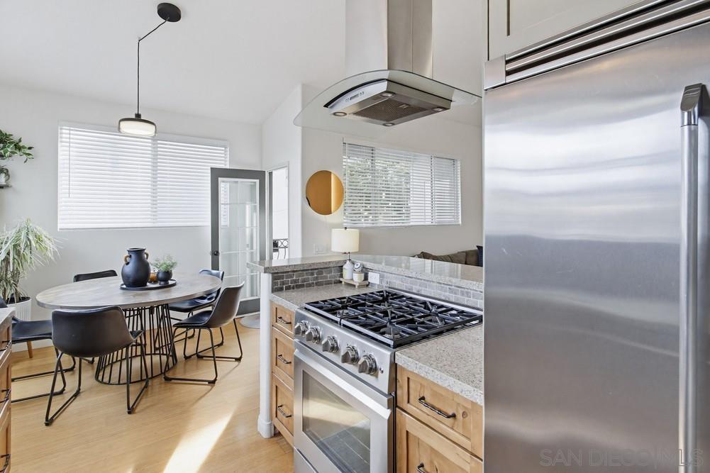 Detail Gallery Image 8 of 42 For 3617  4th Ave  #6,  San Diego,  CA 92103 - 2 Beds | 2 Baths