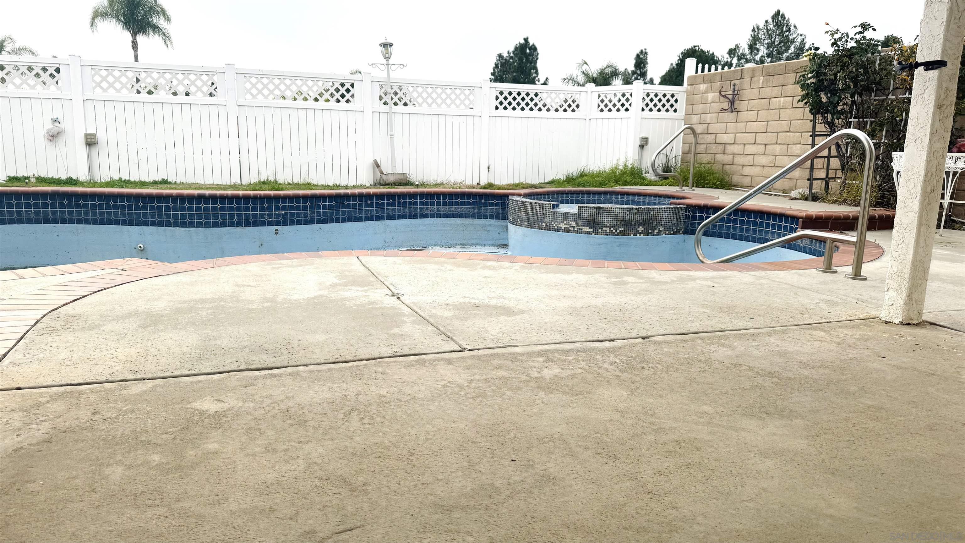 Detail Gallery Image 12 of 38 For 39607  Firethorn Court, Murrieta,  CA 92563 - 4 Beds | 2 Baths