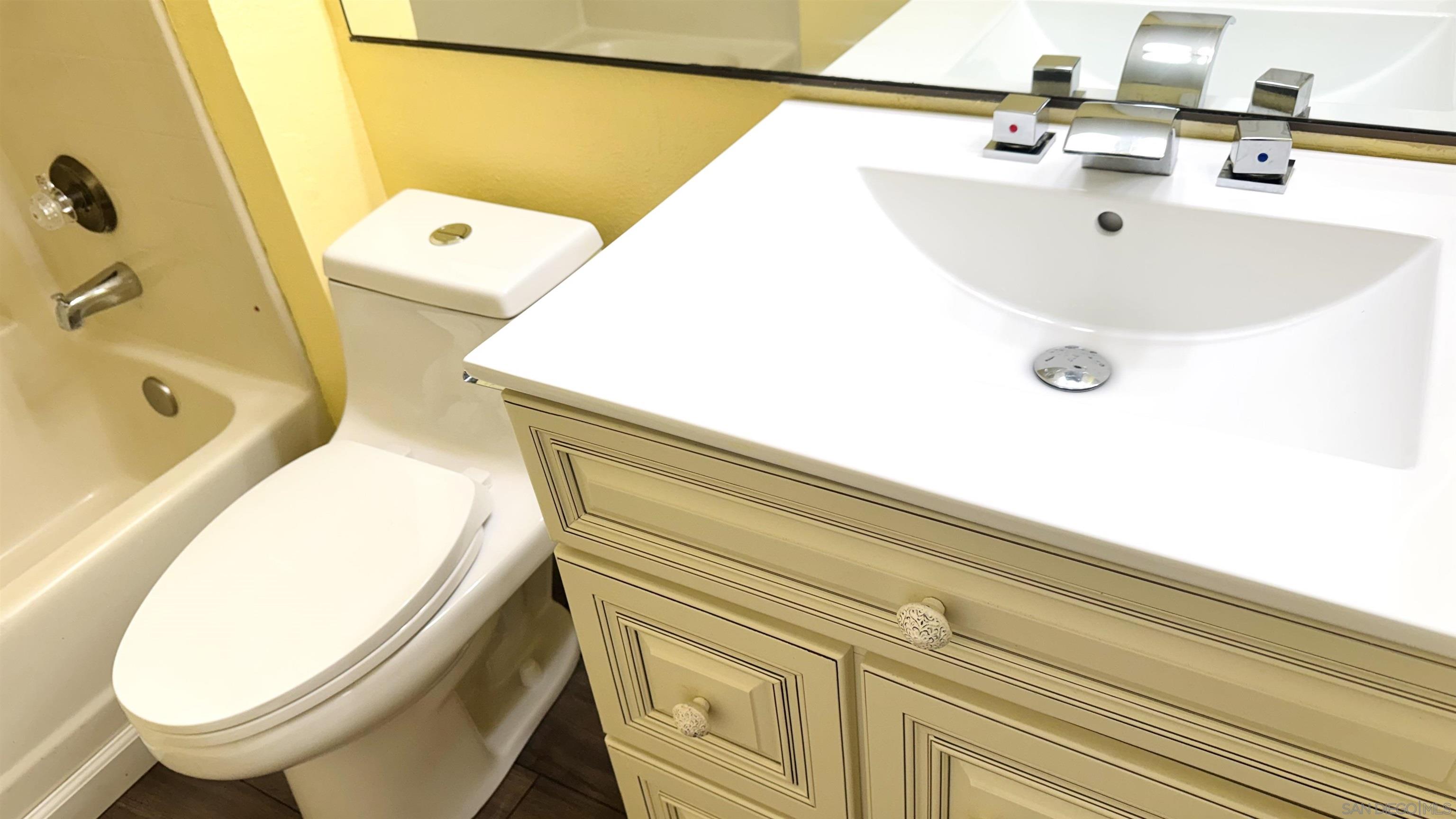 Detail Gallery Image 21 of 38 For 39607  Firethorn Court, Murrieta,  CA 92563 - 4 Beds | 2 Baths