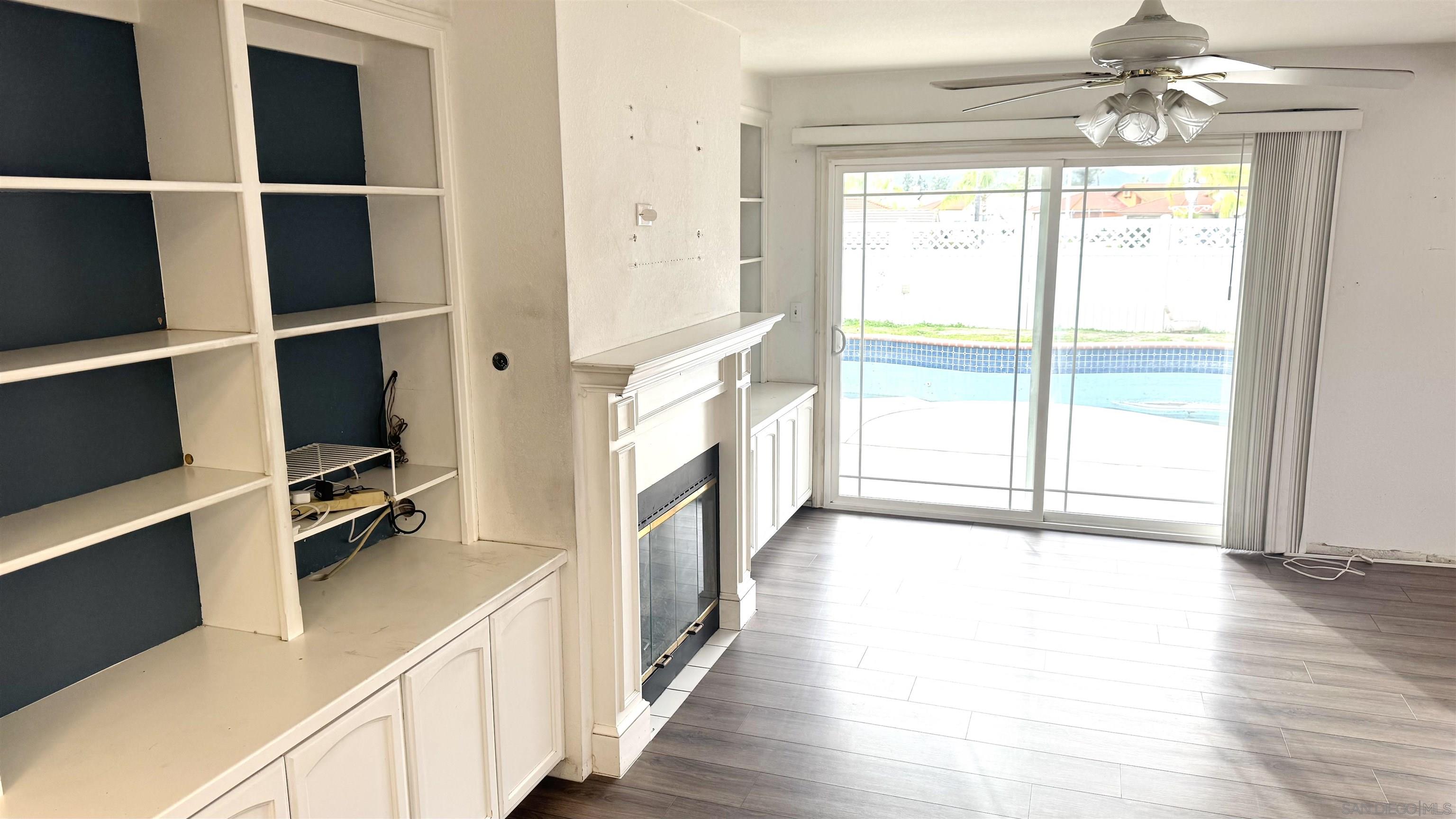 Detail Gallery Image 6 of 38 For 39607  Firethorn Court, Murrieta,  CA 92563 - 4 Beds | 2 Baths