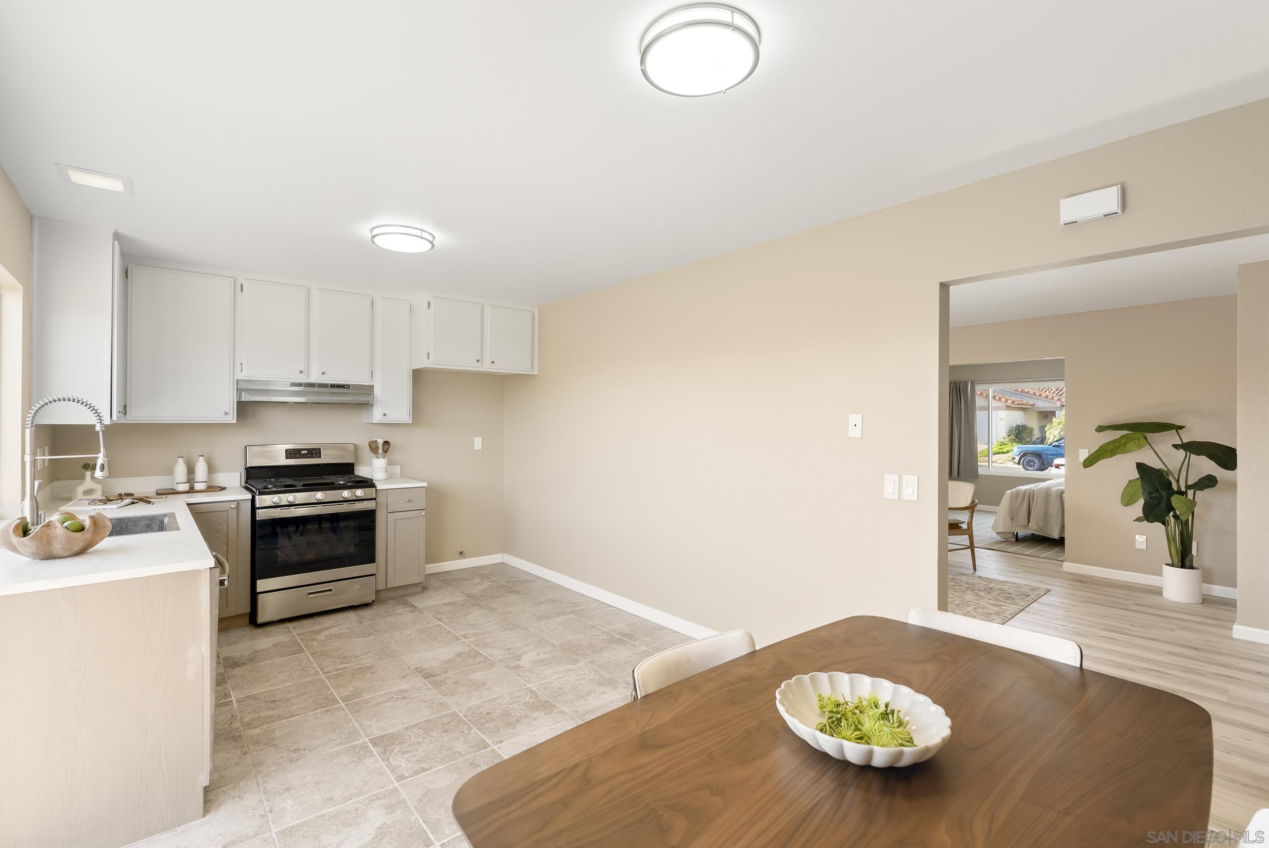 Detail Gallery Image 10 of 30 For 7427  Kamwood St, San Diego,  CA 92126 - 3 Beds | 2 Baths