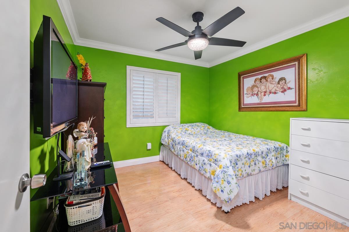 Detail Gallery Image 14 of 27 For 10343  Greenford Dr, San Diego,  CA 92126 - 4 Beds | 2 Baths