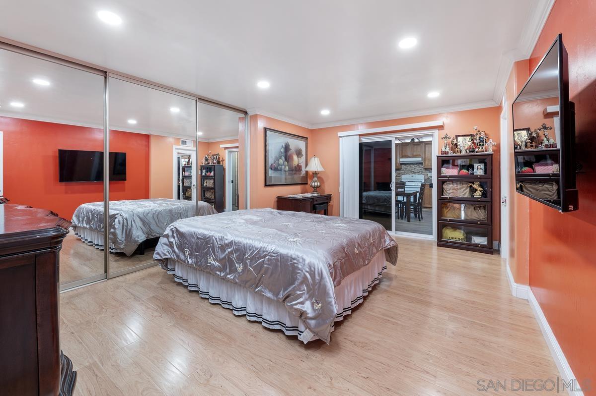 Detail Gallery Image 18 of 27 For 10343  Greenford Dr, San Diego,  CA 92126 - 4 Beds | 2 Baths