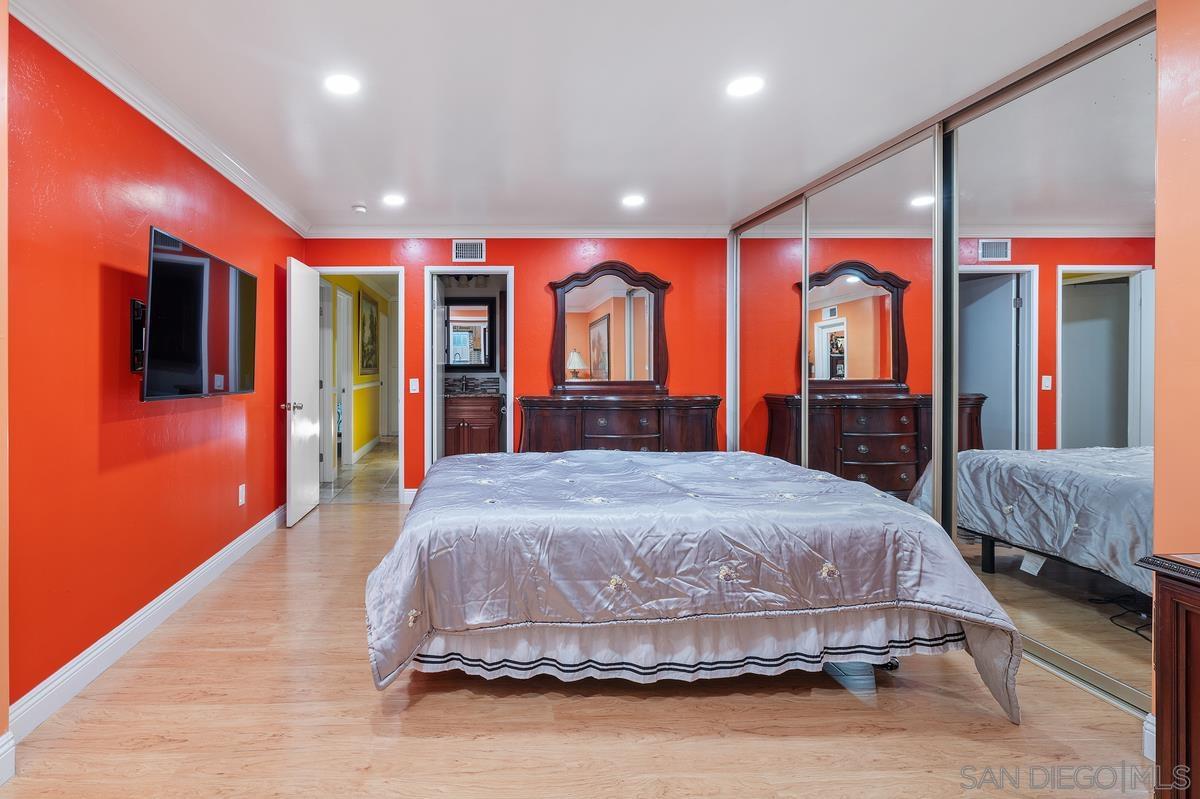 Detail Gallery Image 19 of 27 For 10343  Greenford Dr, San Diego,  CA 92126 - 4 Beds | 2 Baths