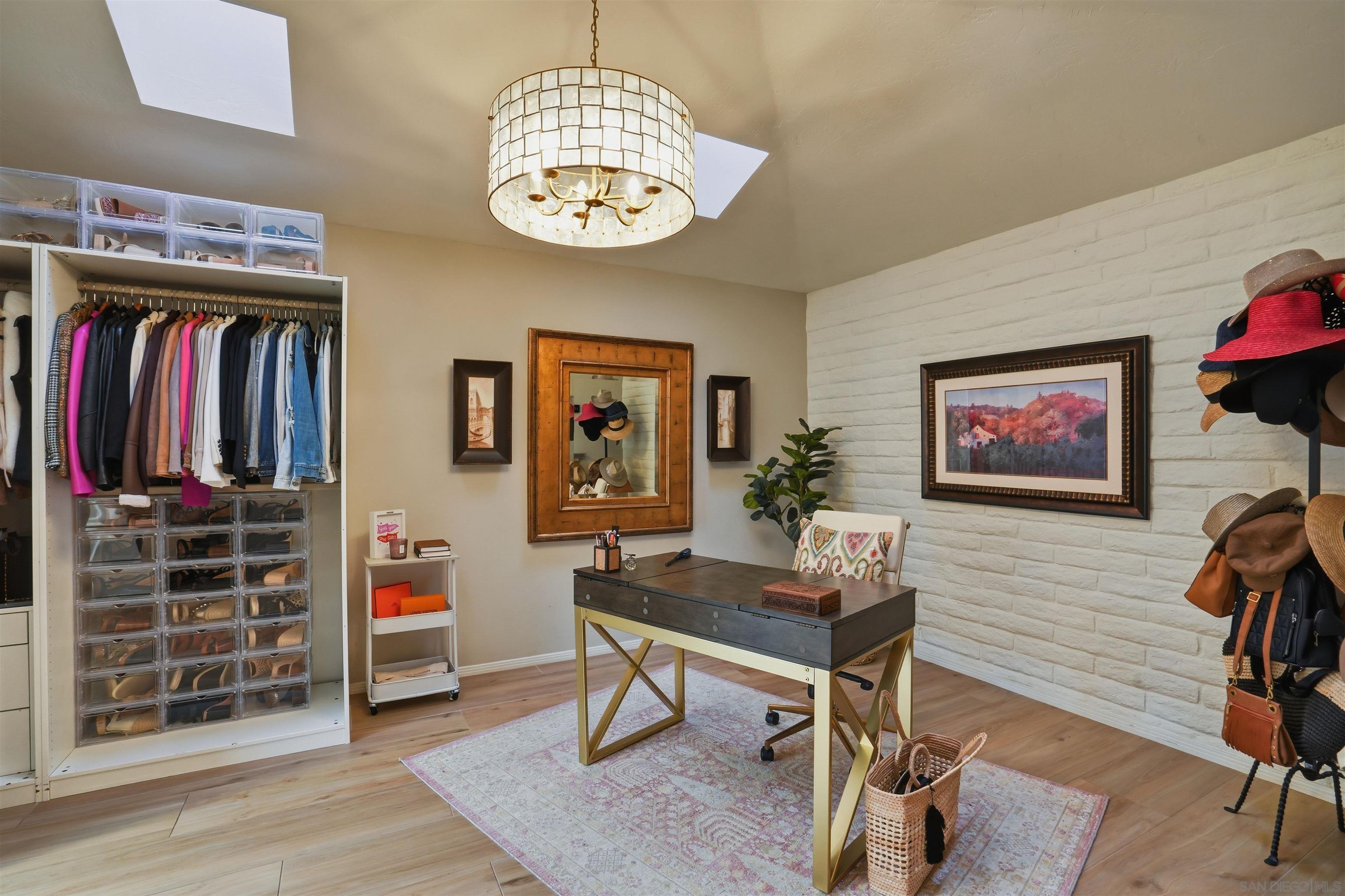 Detail Gallery Image 12 of 27 For 1442  La Linda Drive, San Marcos,  CA 92078 - 3 Beds | 2 Baths