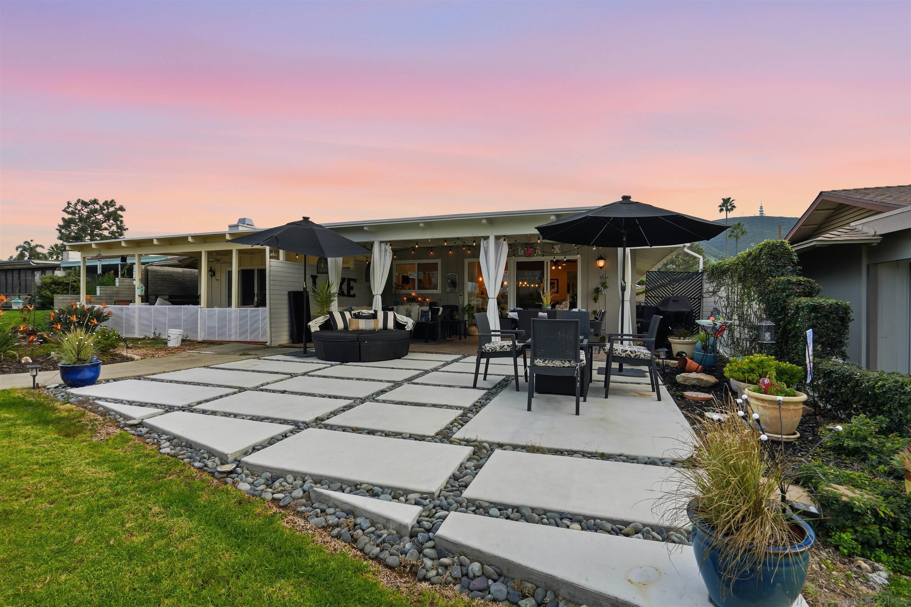 Detail Gallery Image 17 of 27 For 1442  La Linda Drive, San Marcos,  CA 92078 - 3 Beds | 2 Baths