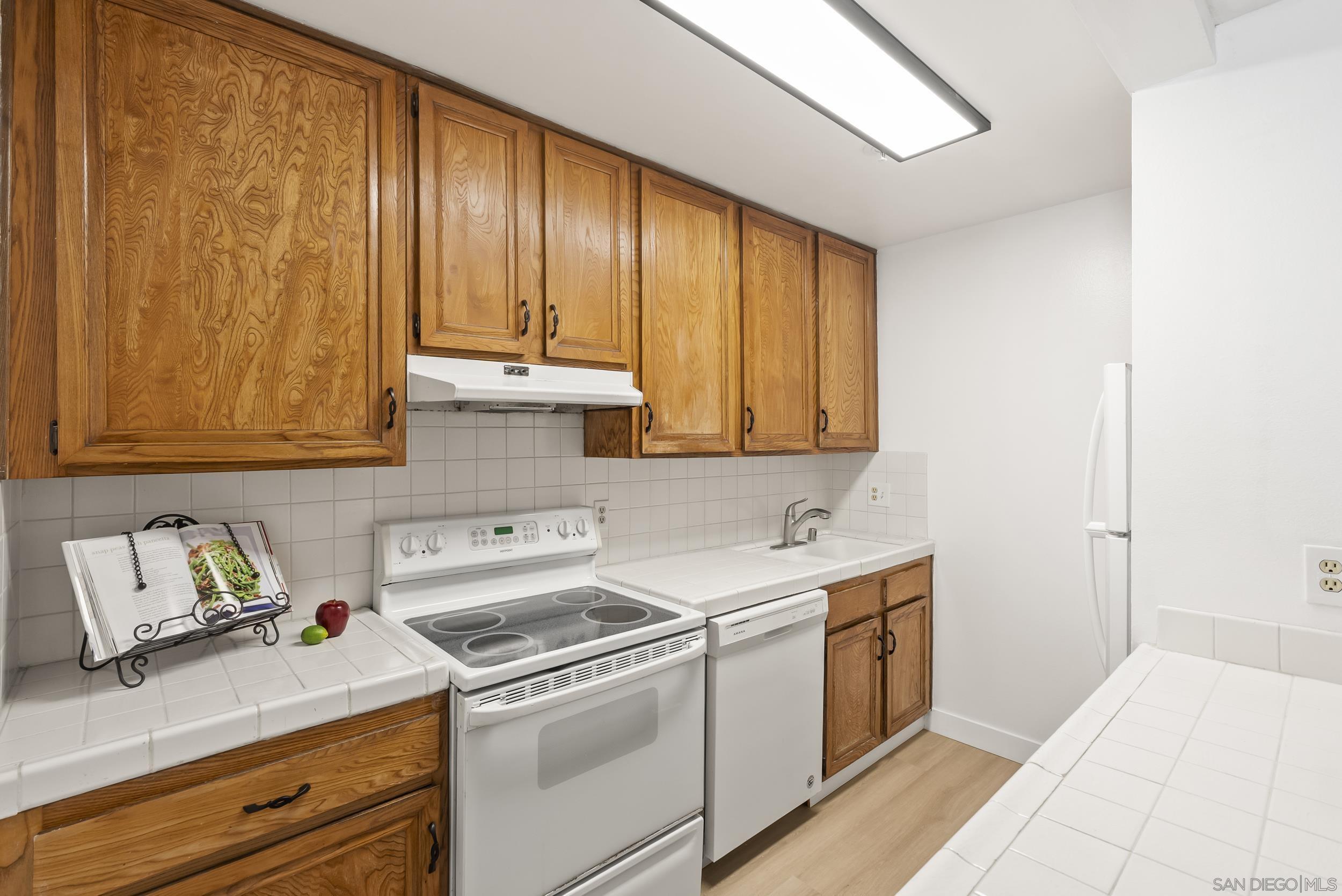 Detail Gallery Image 14 of 35 For 727  Sapphire St  #301,  San Diego,  CA 92109 - 2 Beds | 2 Baths