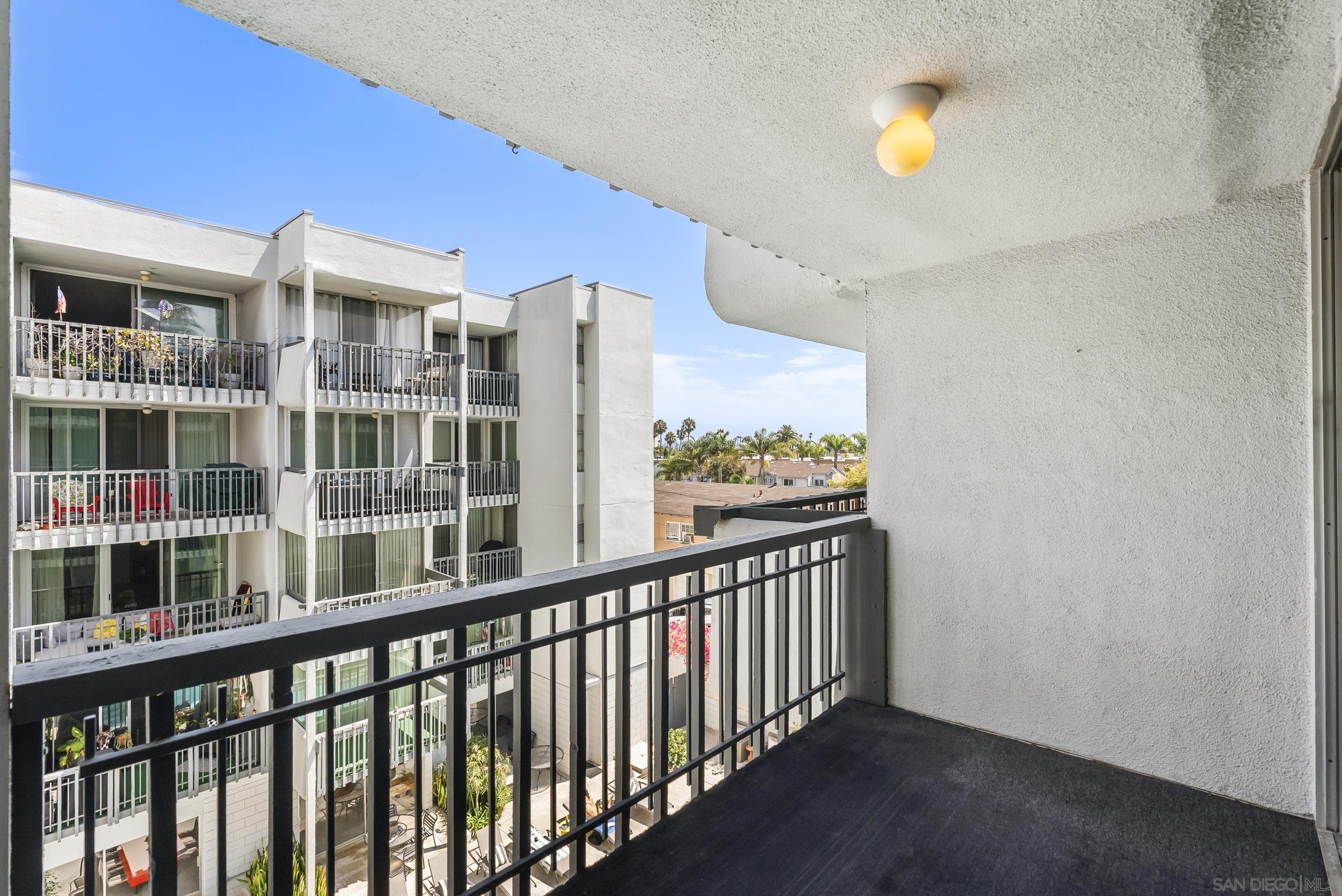 Detail Gallery Image 28 of 35 For 727  Sapphire St  #301,  San Diego,  CA 92109 - 2 Beds | 2 Baths