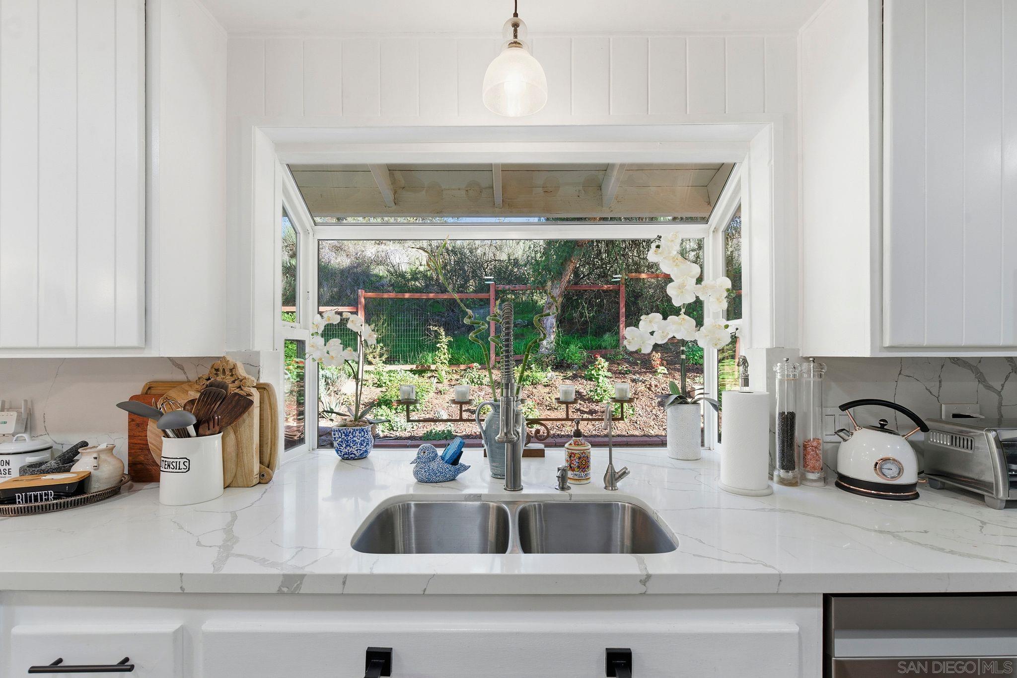 Detail Gallery Image 20 of 74 For 1165  Midway Dr, Alpine,  CA 91901 - 4 Beds | 4 Baths