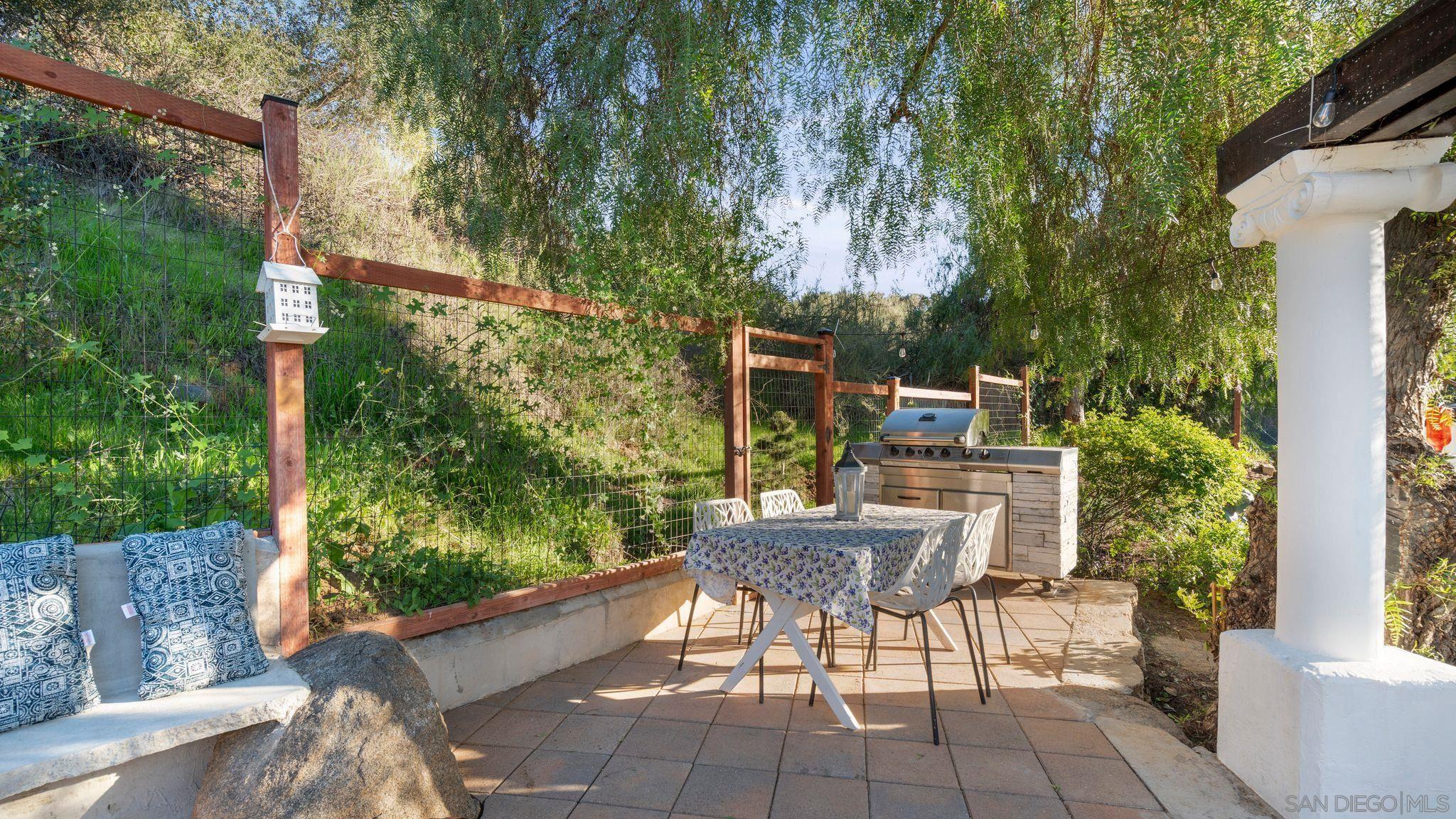 Detail Gallery Image 8 of 74 For 1165  Midway Dr, Alpine,  CA 91901 - 4 Beds | 4 Baths