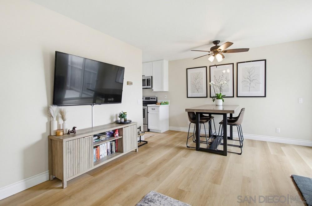 Detail Gallery Image 4 of 28 For 7620  Stalmer Street  #106,  San Diego,  CA 92111 - 3 Beds | 2 Baths