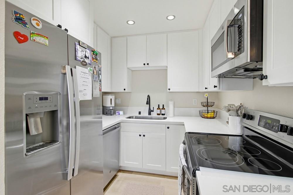 Detail Gallery Image 9 of 28 For 7620  Stalmer Street  #106,  San Diego,  CA 92111 - 3 Beds | 2 Baths