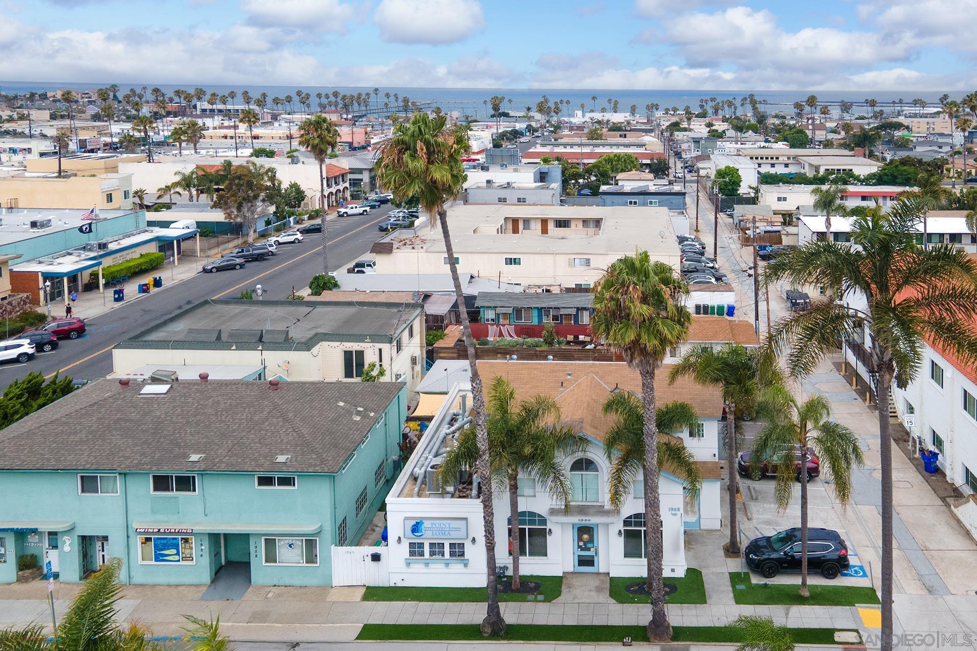 Detail Gallery Image 2 of 27 For 1964  Sunset Cliffs Boulevard, San Diego,  CA 92107 - – Beds | – Baths