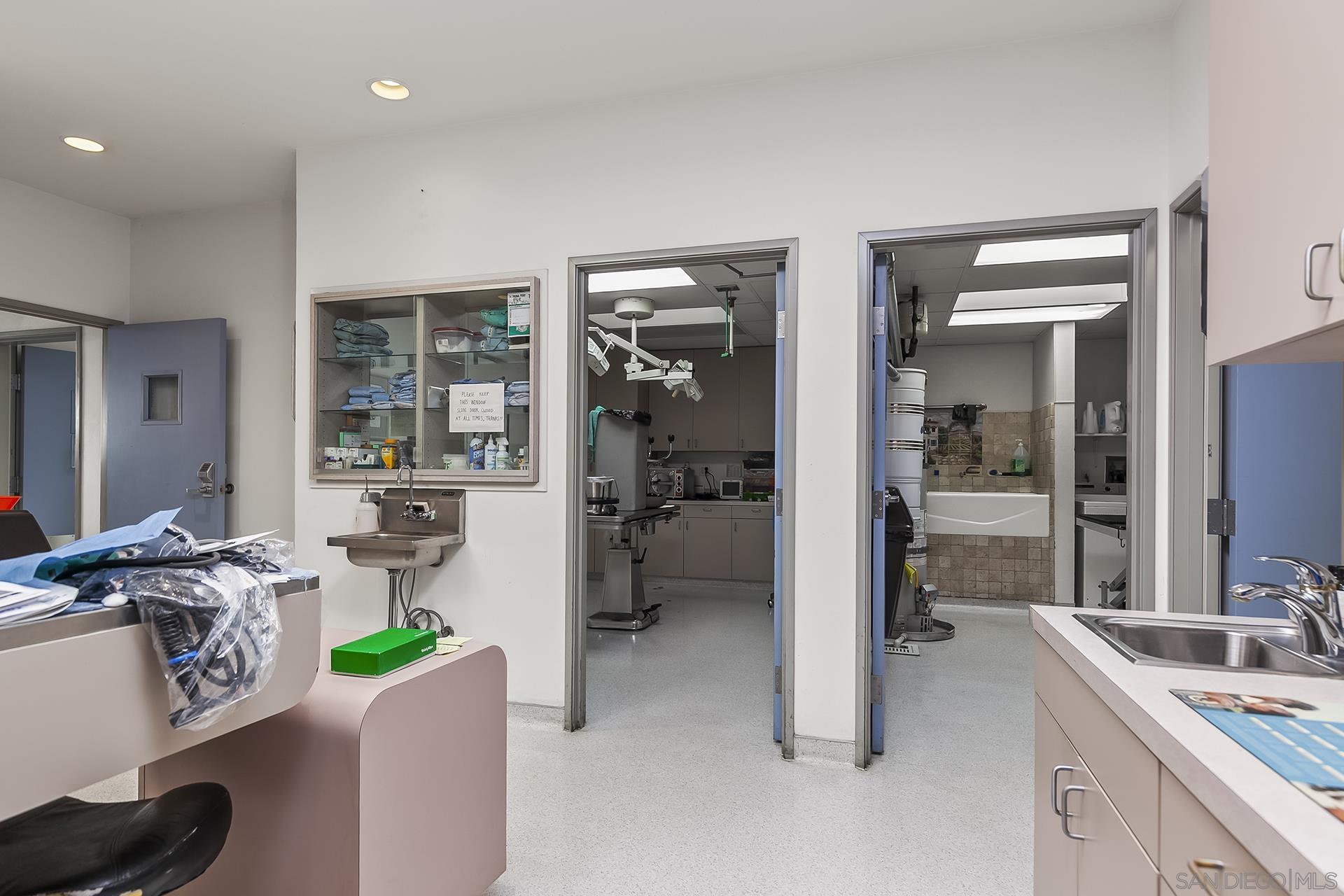 Detail Gallery Image 19 of 27 For 1964  Sunset Cliffs Boulevard, San Diego,  CA 92107 - – Beds | – Baths