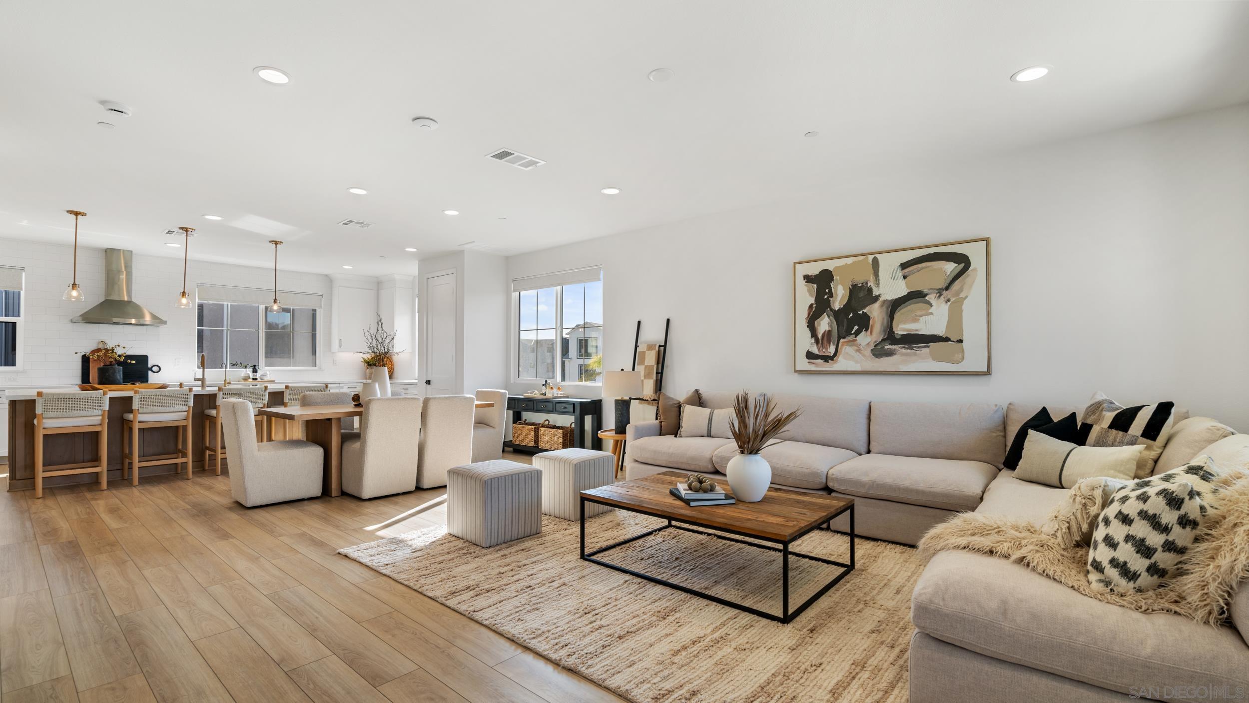 Front Image Thumbnail for SD260001691