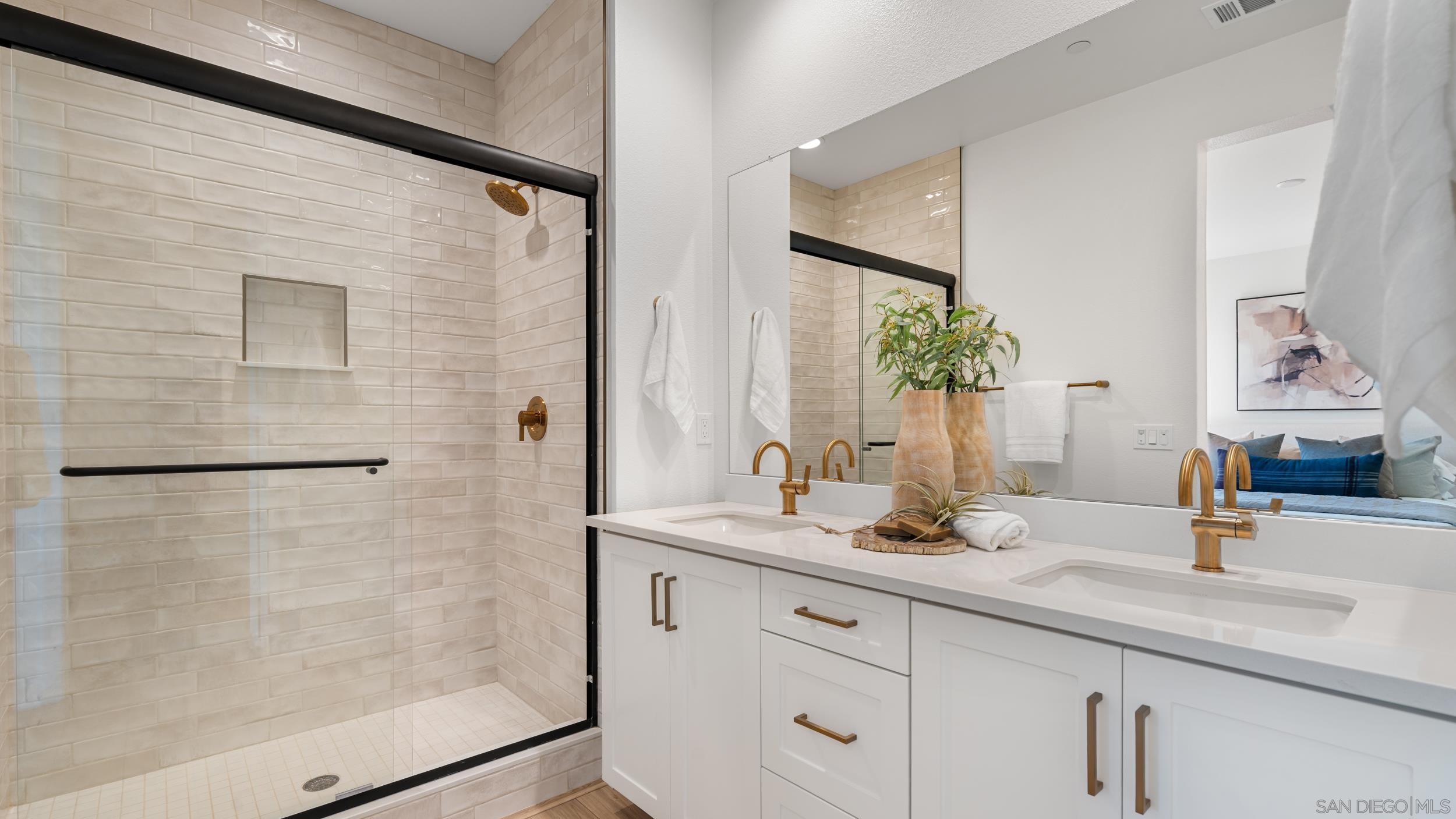 Detail Gallery Image 17 of 25 For 4700  Parsley Lane, Carlsbad,  CA 92008 - 4 Beds | 3/1 Baths