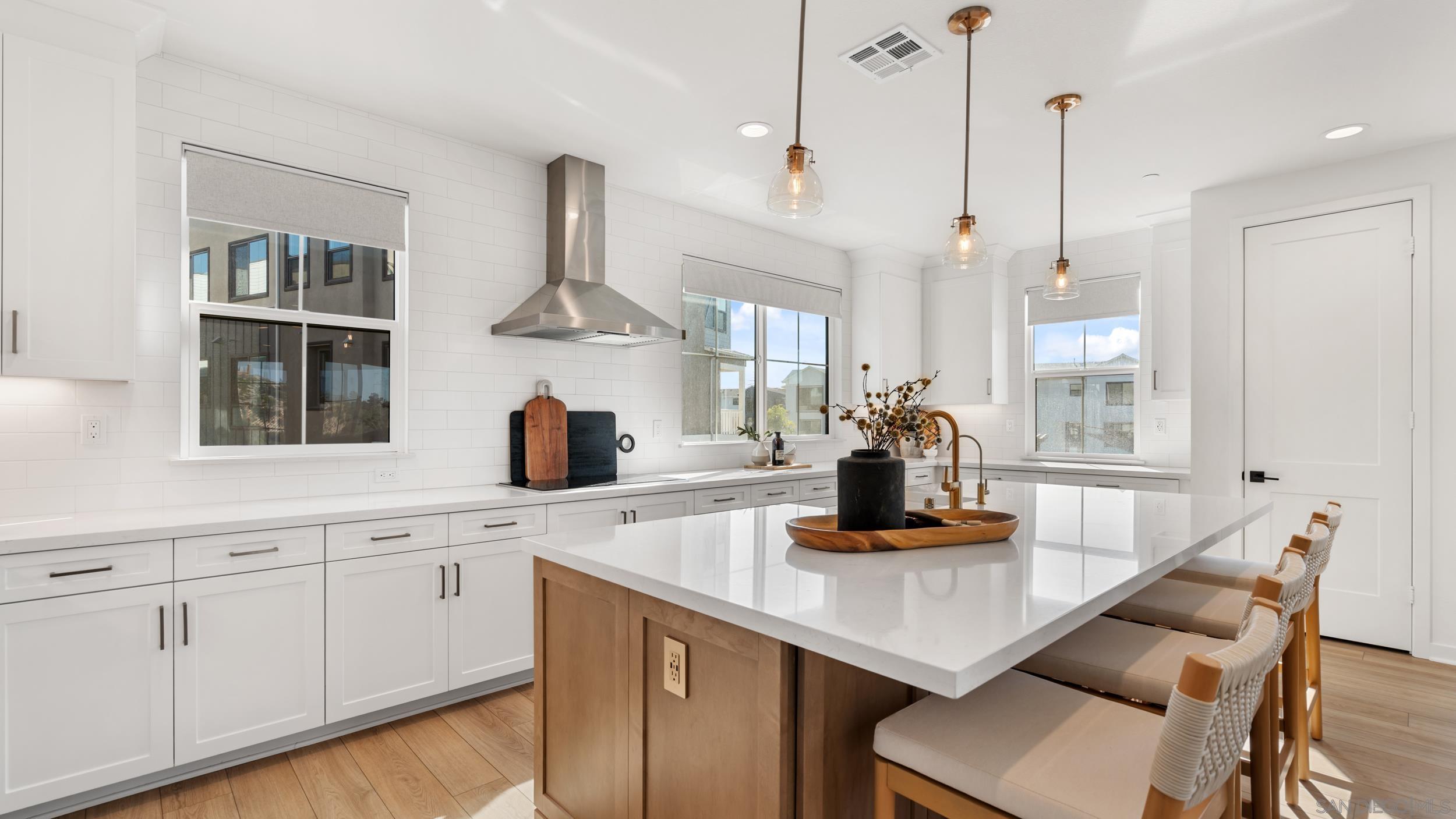 Detail Gallery Image 7 of 25 For 4700  Parsley Lane, Carlsbad,  CA 92008 - 4 Beds | 3/1 Baths