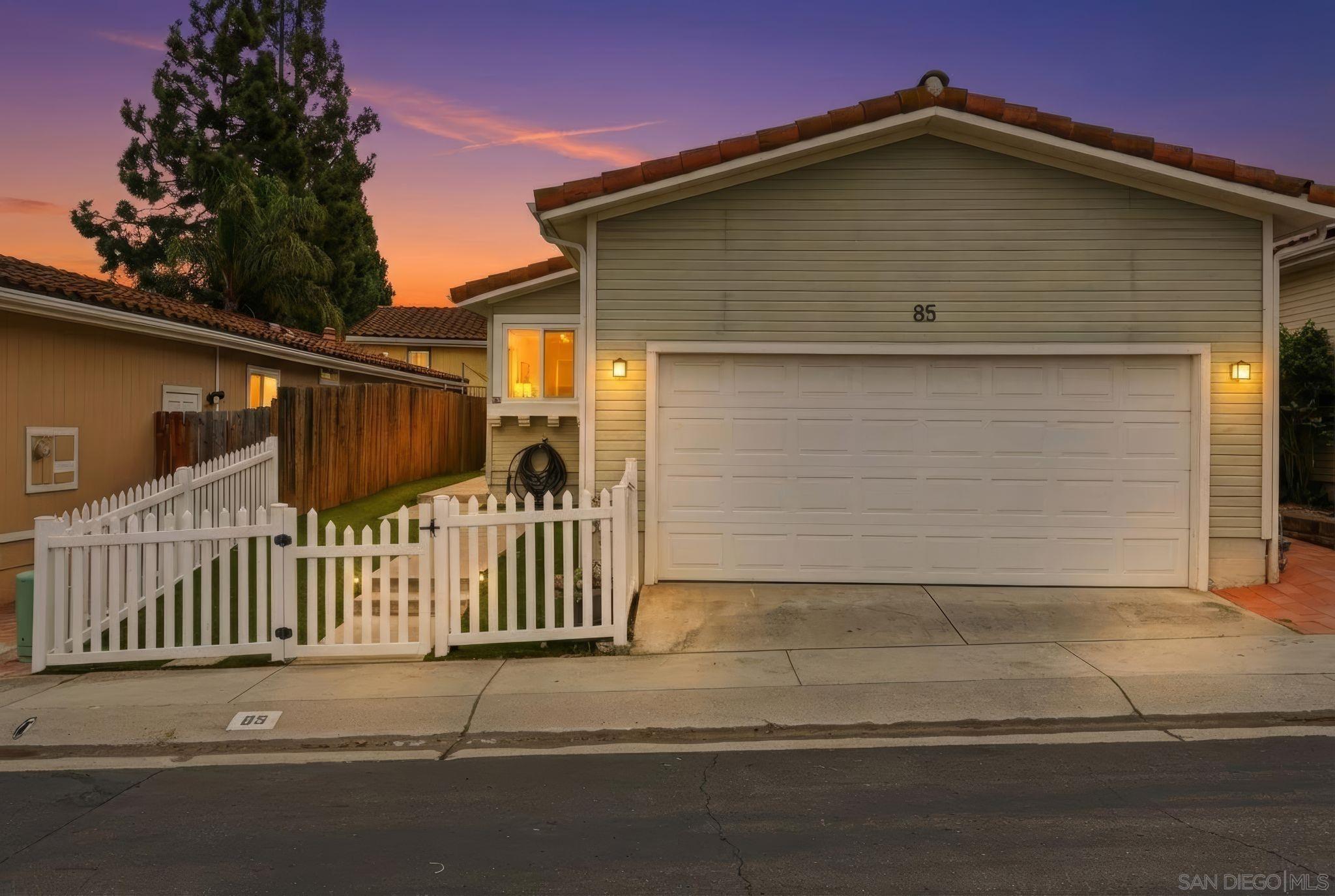 Front Image Thumbnail for SD260001692