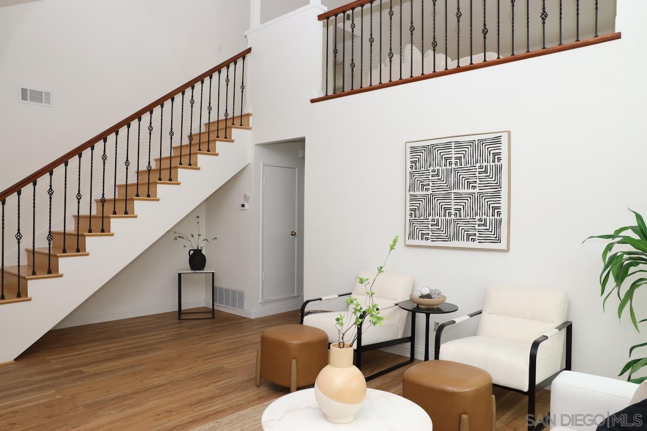 Detail Gallery Image 3 of 34 For 8907  Taurus Place, San Diego,  CA 92126 - 5 Beds | 3 Baths