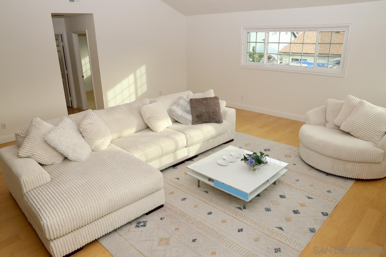 Detail Gallery Image 27 of 34 For 8907  Taurus Place, San Diego,  CA 92126 - 5 Beds | 3 Baths