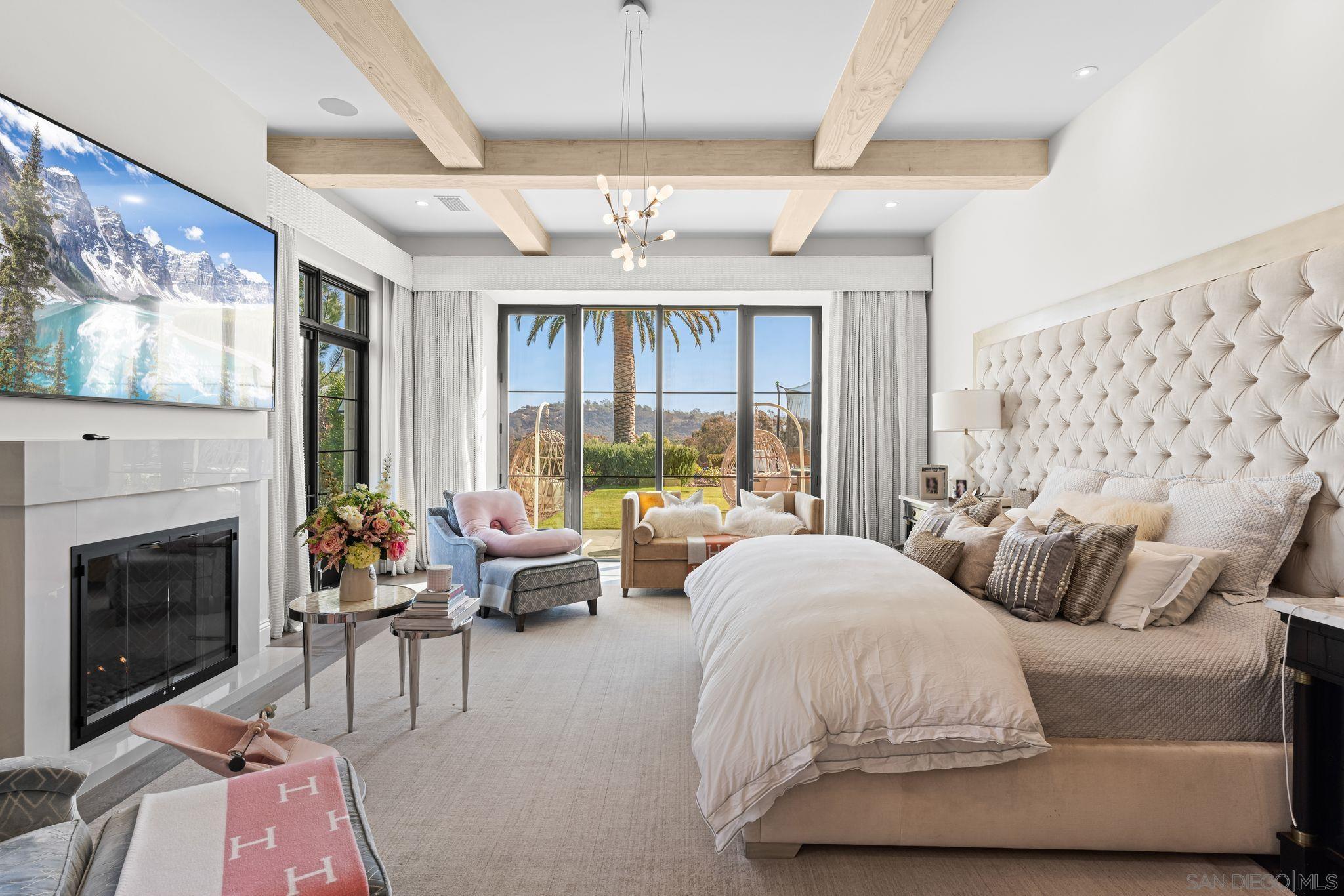 Detail Gallery Image 18 of 39 For 16640  El Camino Real, Rancho Santa Fe,  CA 92067 - 6 Beds | 8/1 Baths