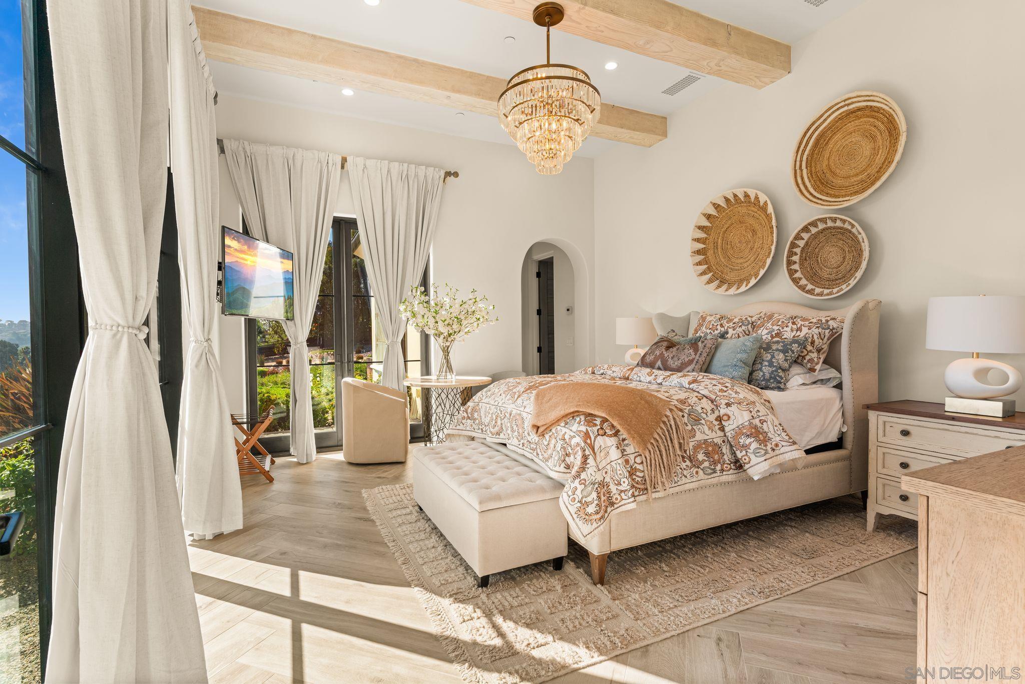 Detail Gallery Image 34 of 39 For 16640  El Camino Real, Rancho Santa Fe,  CA 92067 - 6 Beds | 8/1 Baths