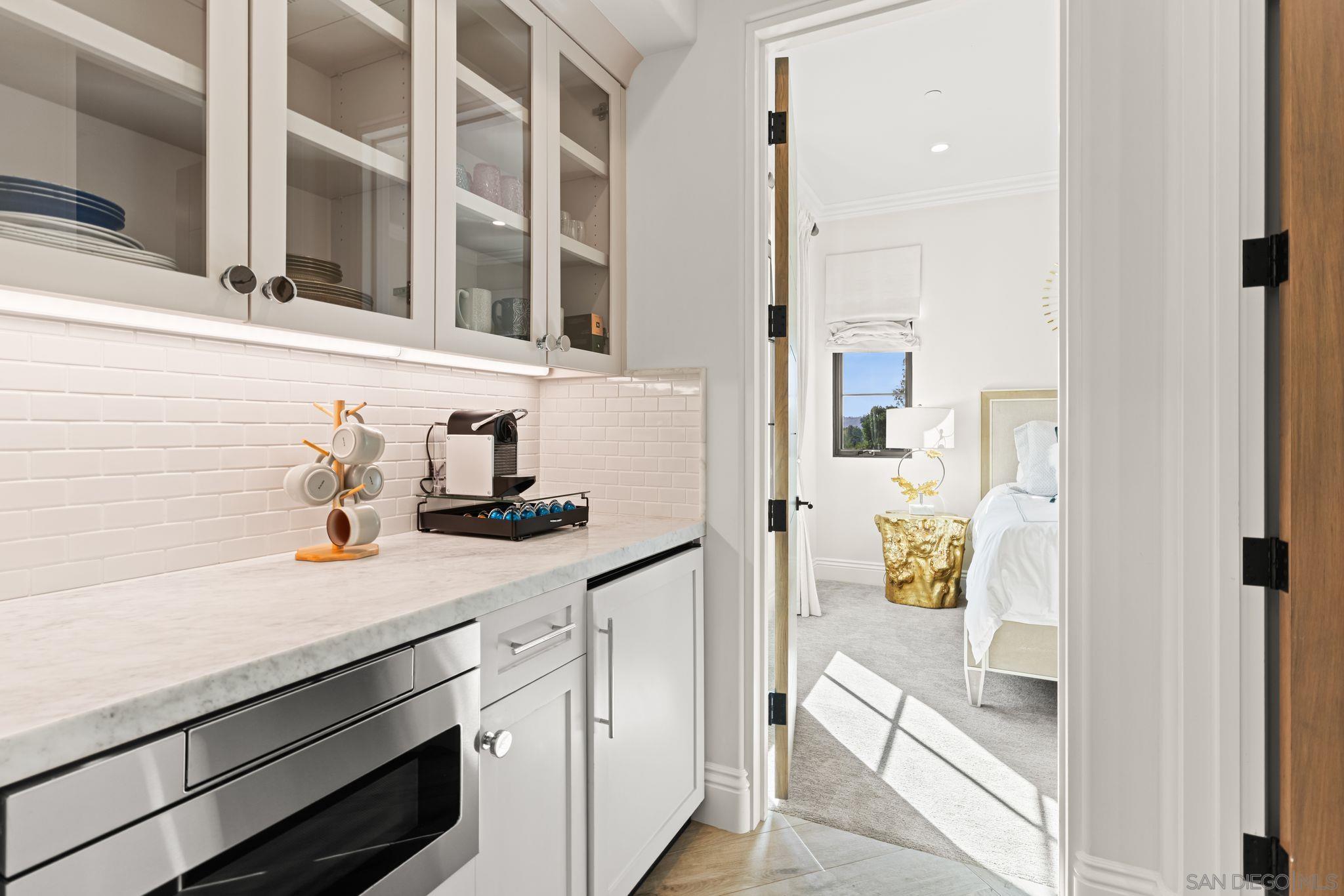 Detail Gallery Image 35 of 39 For 16640  El Camino Real, Rancho Santa Fe,  CA 92067 - 6 Beds | 8/1 Baths