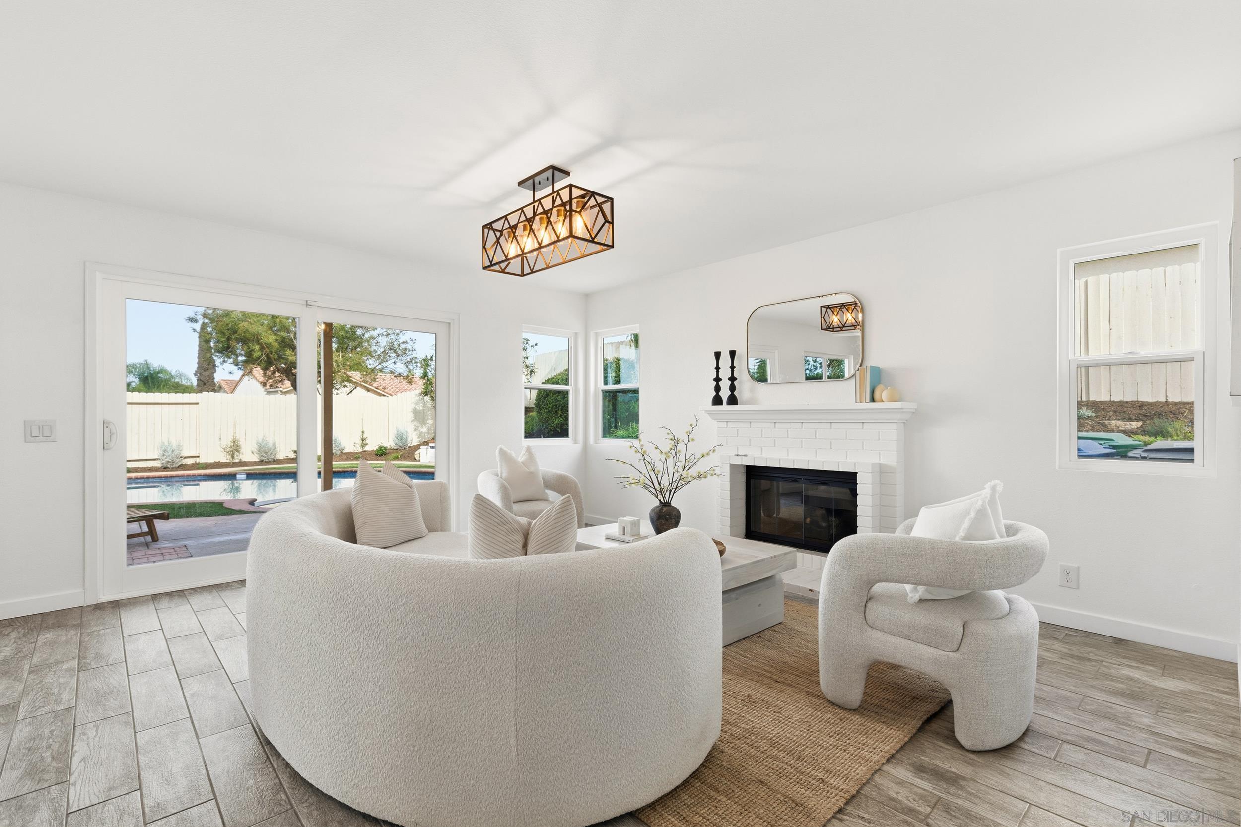 Detail Gallery Image 12 of 28 For 4972  Calle Sobrado, Oceanside,  CA 92056 - 4 Beds | 2/1 Baths