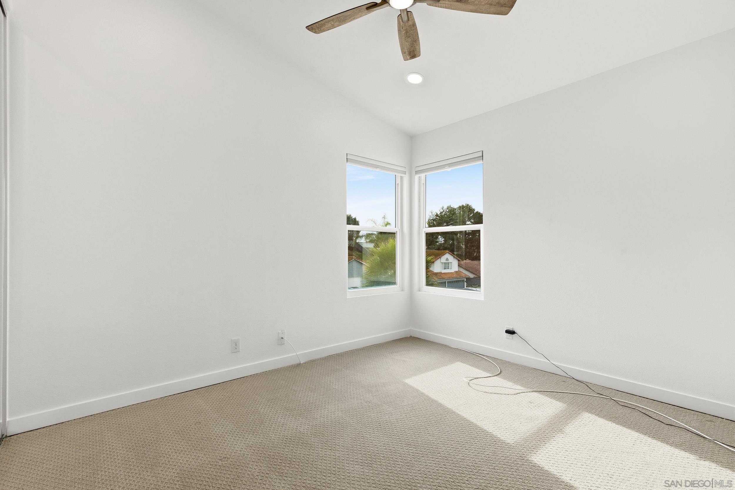 Detail Gallery Image 20 of 28 For 4972  Calle Sobrado, Oceanside,  CA 92056 - 4 Beds | 2/1 Baths