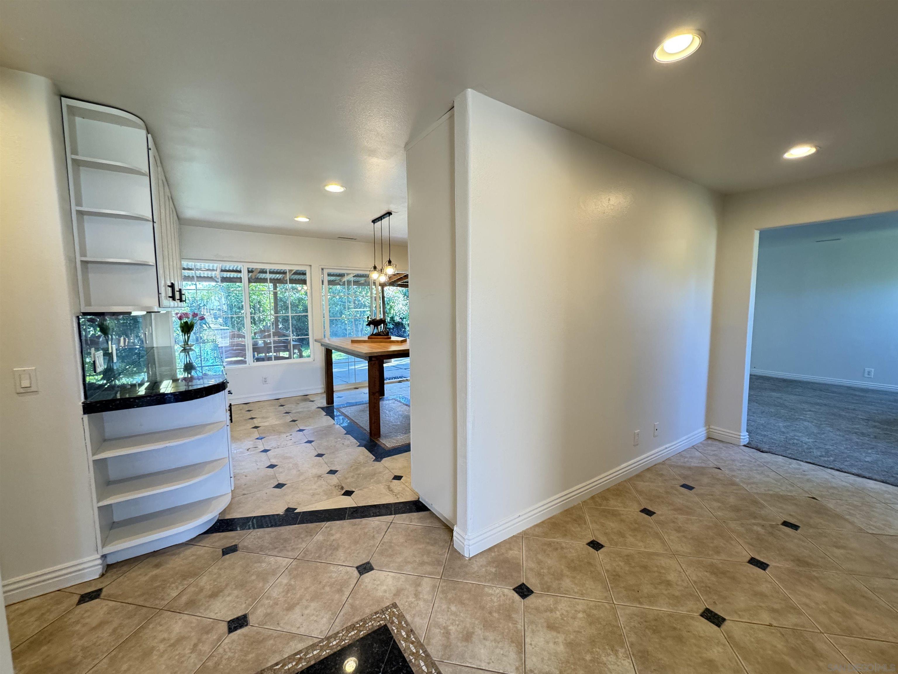 Detail Gallery Image 3 of 41 For 1531  View Pointe, Escondido,  CA 92027 - 5 Beds | 2 Baths