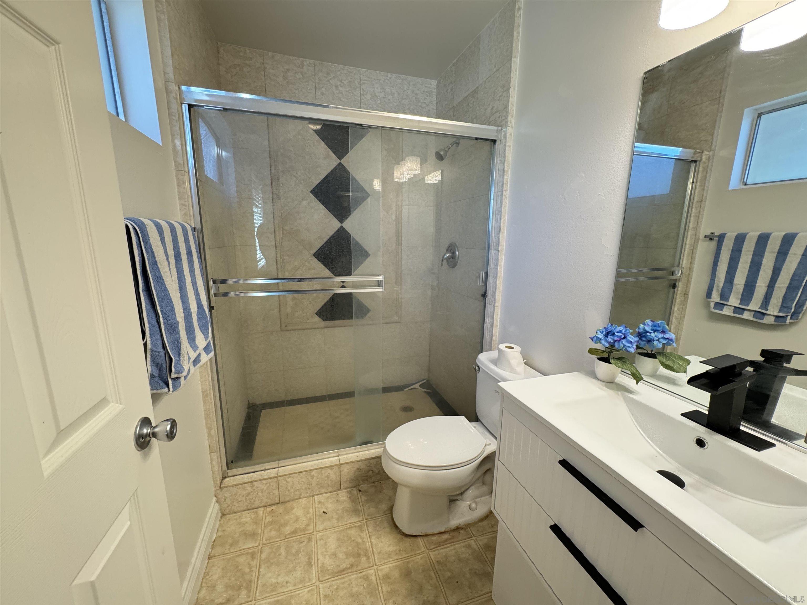 Detail Gallery Image 22 of 41 For 1531  View Pointe, Escondido,  CA 92027 - 5 Beds | 2 Baths