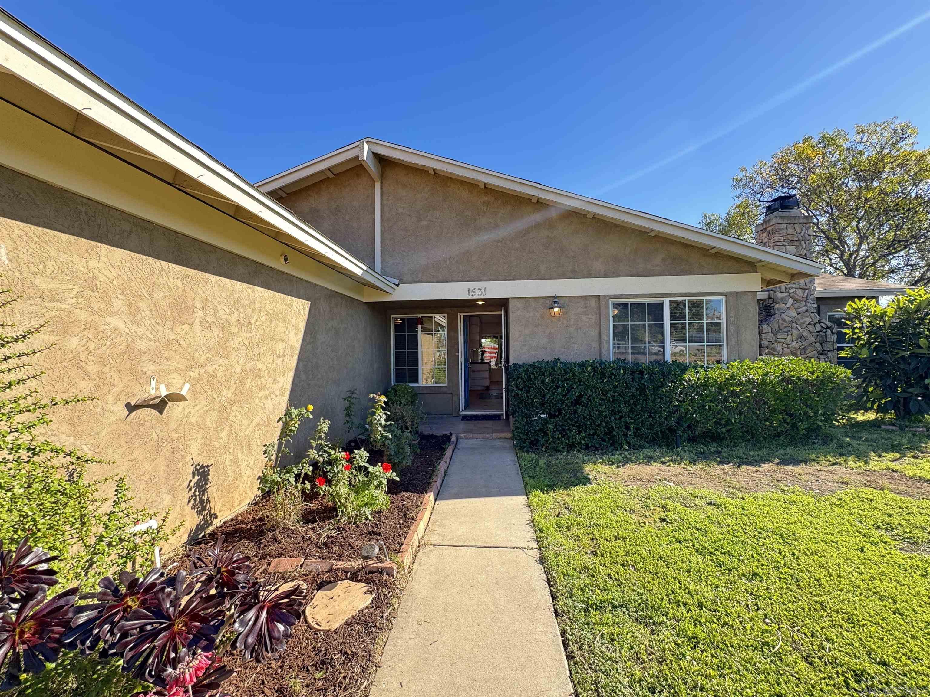 Detail Gallery Image 38 of 41 For 1531  View Pointe, Escondido,  CA 92027 - 5 Beds | 2 Baths