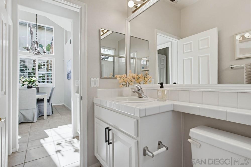 Detail Gallery Image 22 of 68 For 5423  Foxtail Loop, Carlsbad,  CA 92010 - 4 Beds | 3 Baths