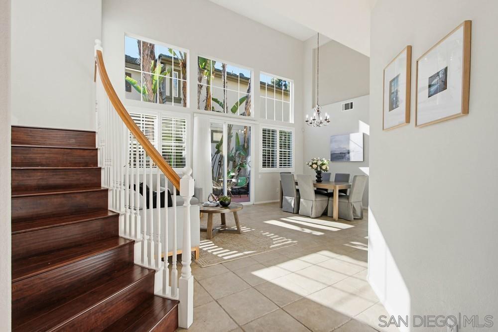 Detail Gallery Image 5 of 68 For 5423  Foxtail Loop, Carlsbad,  CA 92010 - 4 Beds | 3 Baths