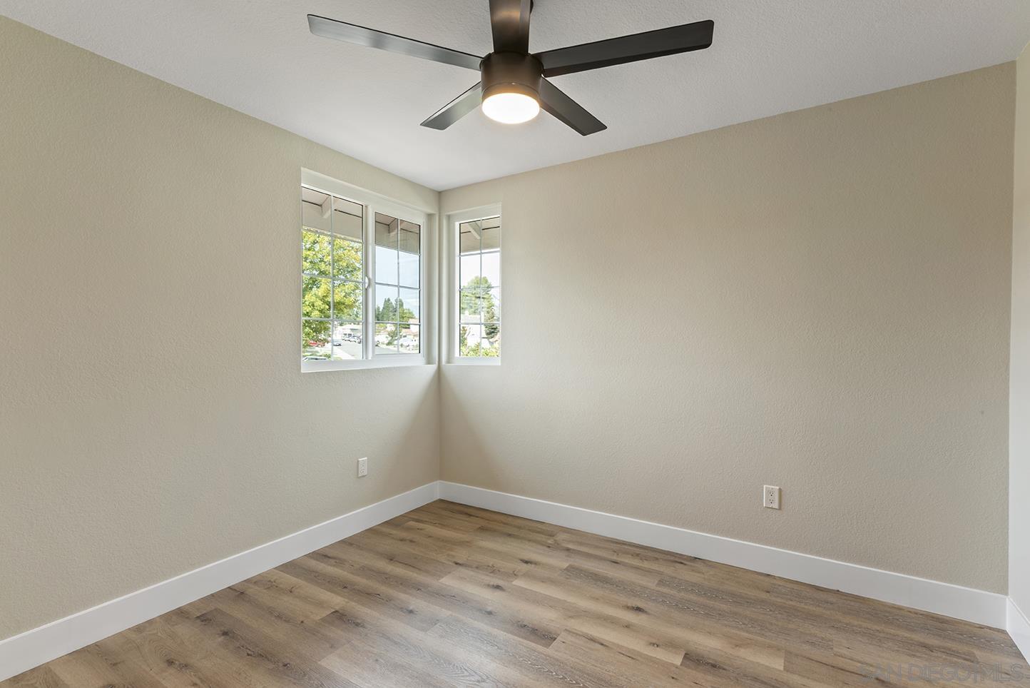 Detail Gallery Image 23 of 41 For 14811  Summerbreeze Way, San Diego,  CA 92128 - 3 Beds | 2/1 Baths