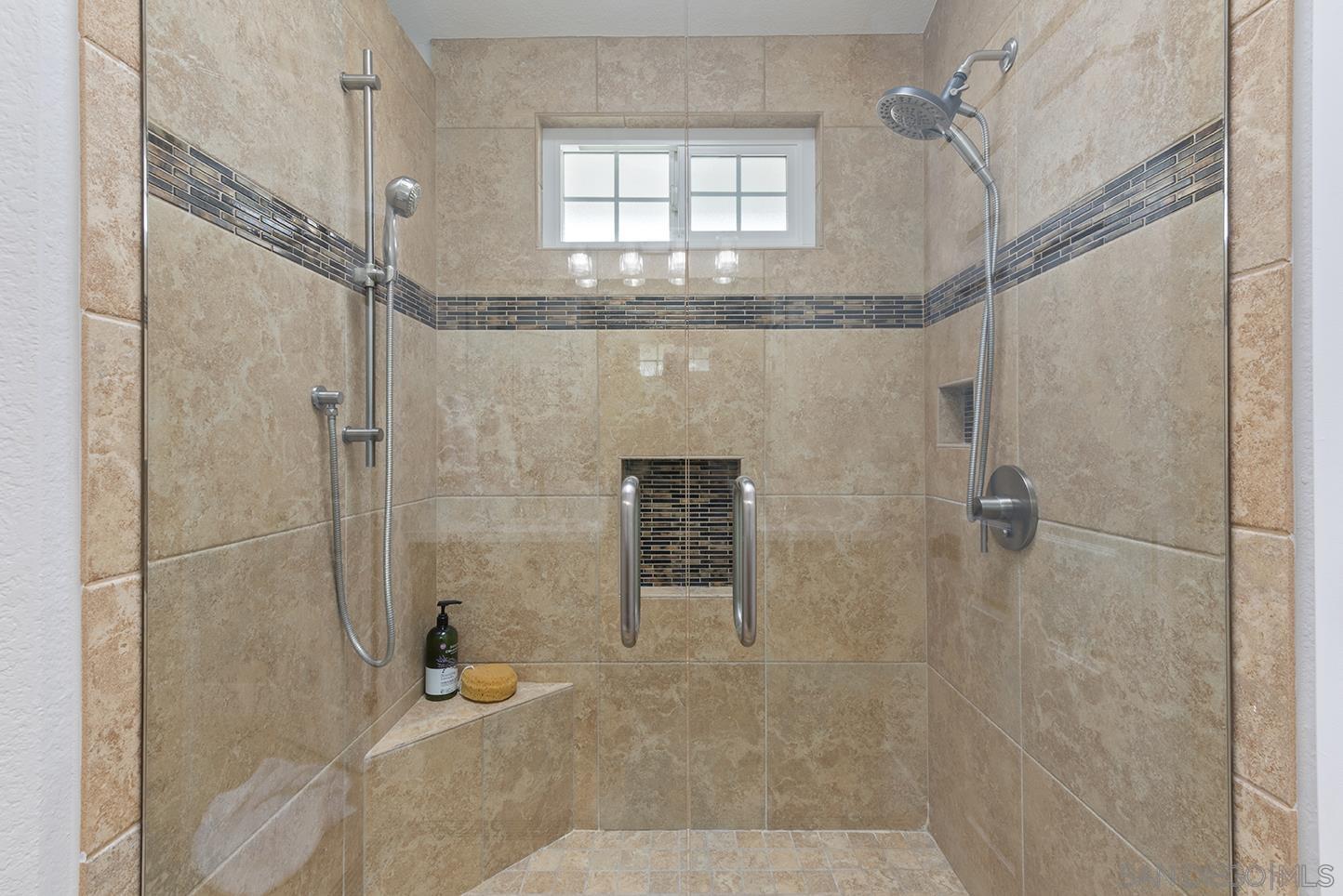 Detail Gallery Image 28 of 41 For 14811  Summerbreeze Way, San Diego,  CA 92128 - 3 Beds | 2/1 Baths