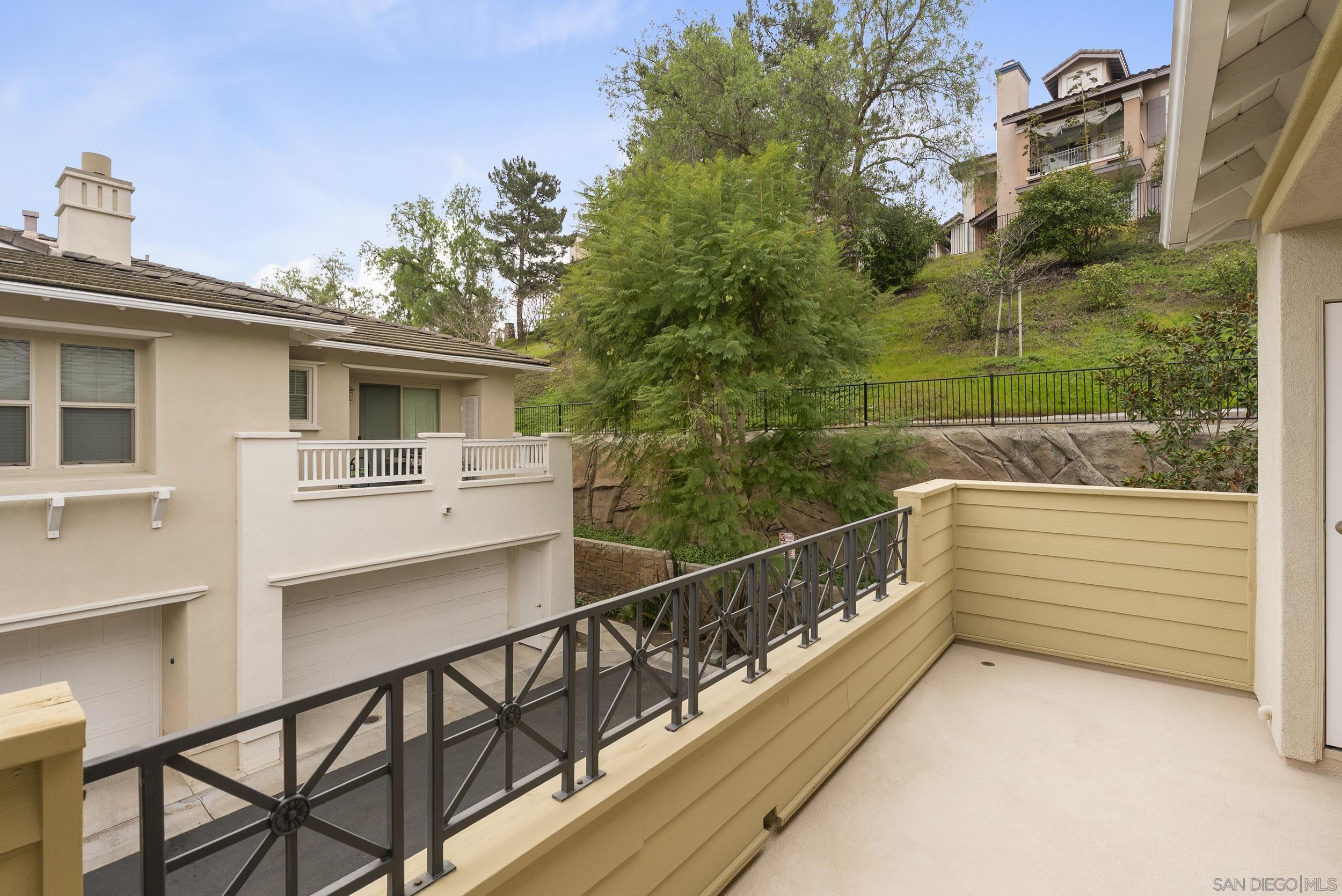 Detail Gallery Image 7 of 36 For 14110  Brent Wilsey Pl  #1,  San Diego,  CA 92128 - 2 Beds | 2 Baths