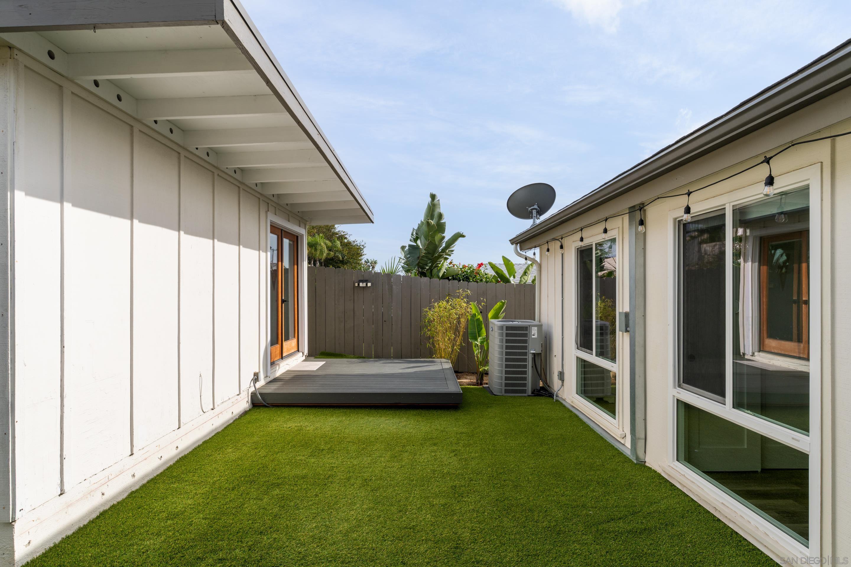 Detail Gallery Image 22 of 28 For 3451  Lockwood Dr, San Diego,  CA 92123 - 3 Beds | 2 Baths