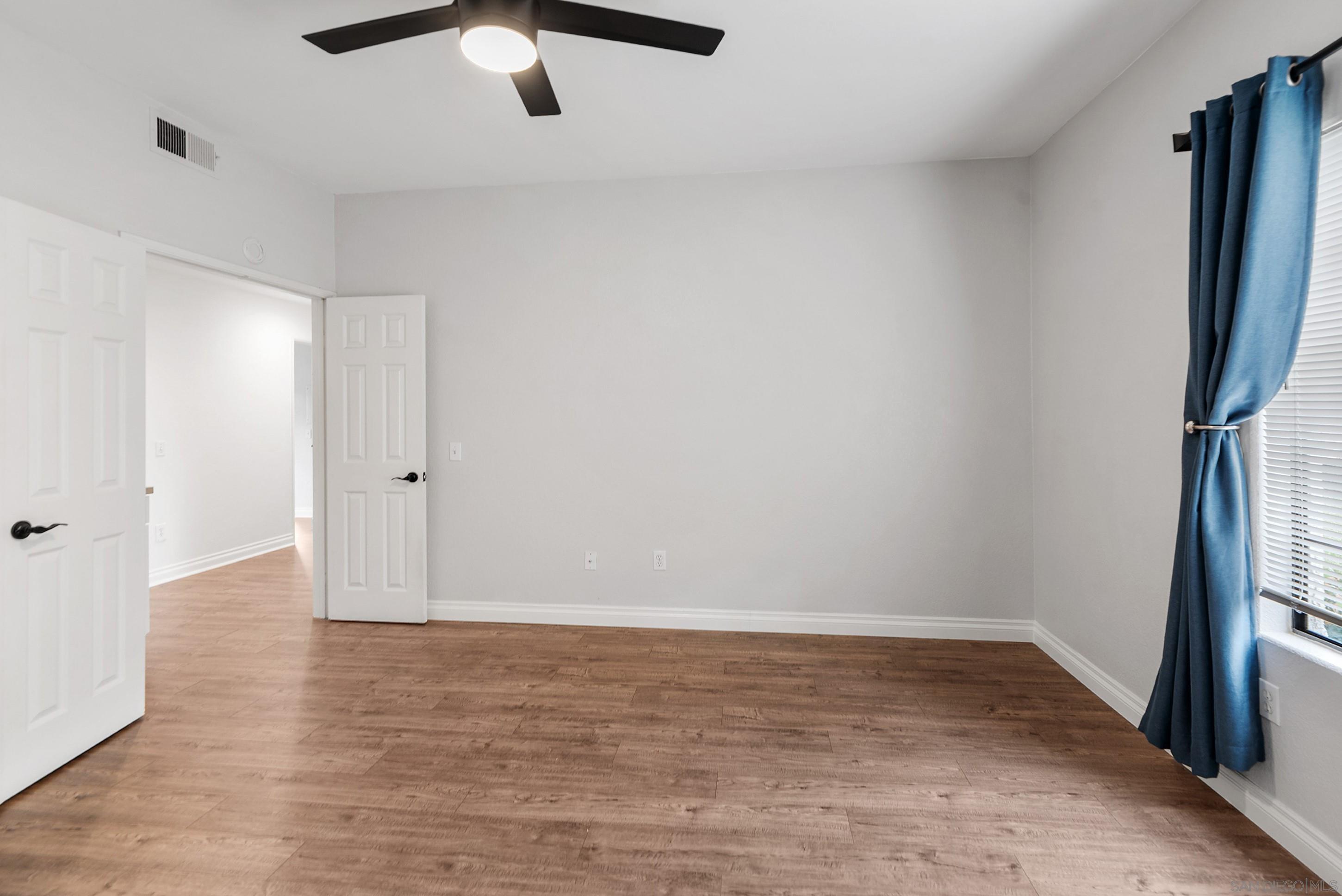 Detail Gallery Image 27 of 45 For 16232  Avenida Venusto  #B,  San Diego,  CA 92128 - 3 Beds | 2 Baths