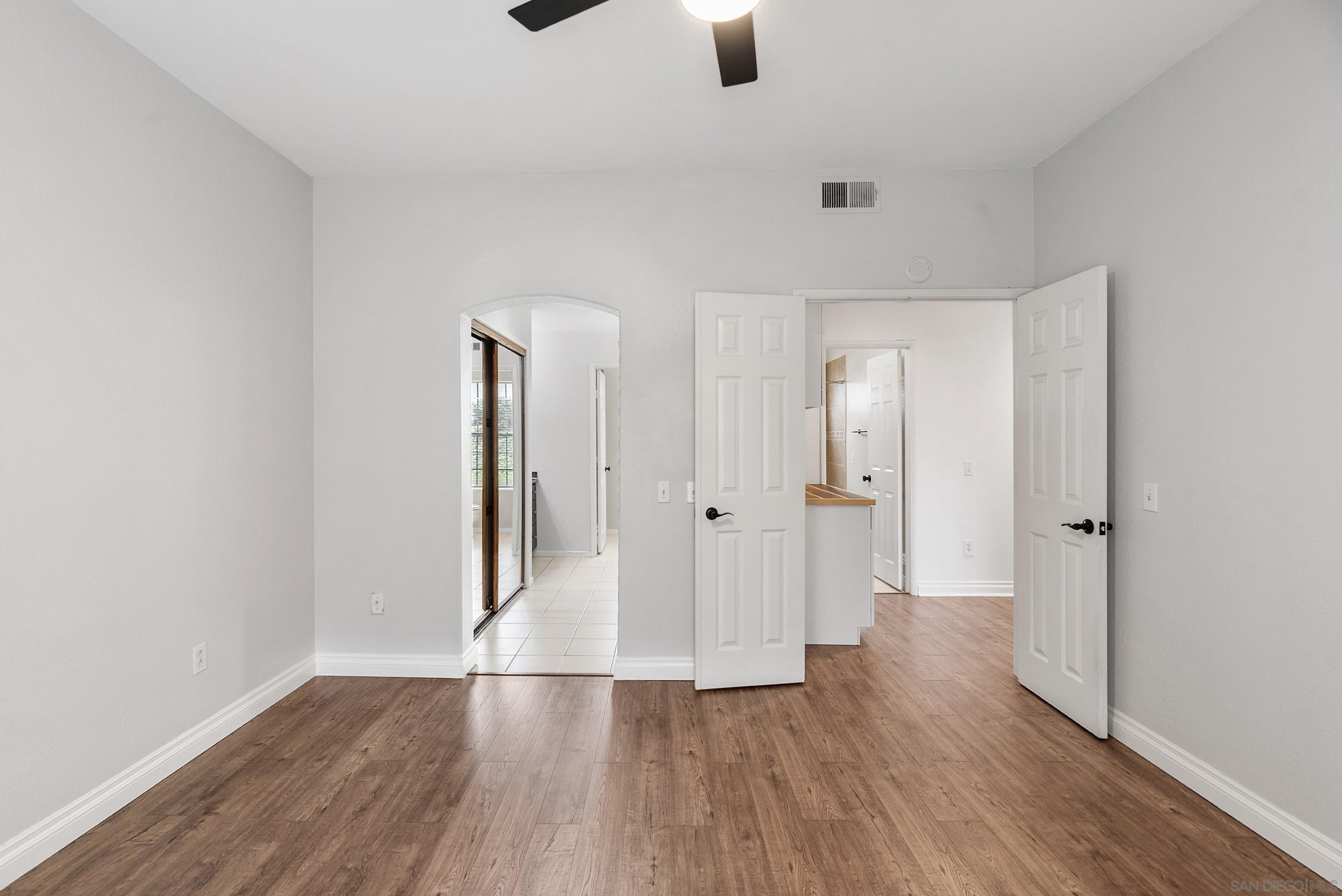 Detail Gallery Image 28 of 45 For 16232  Avenida Venusto  #B,  San Diego,  CA 92128 - 3 Beds | 2 Baths