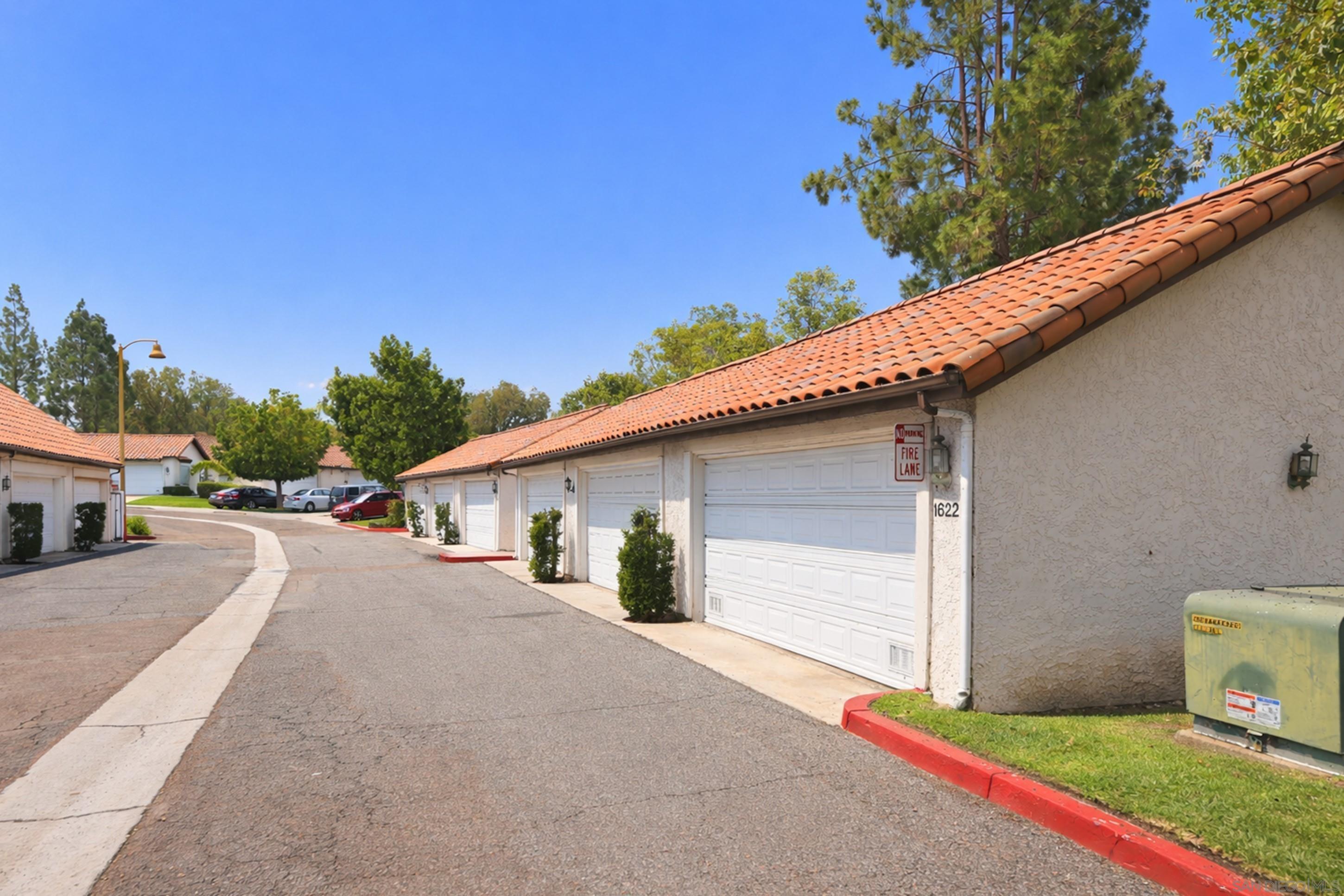 Detail Gallery Image 36 of 45 For 16232  Avenida Venusto  #B,  San Diego,  CA 92128 - 3 Beds | 2 Baths