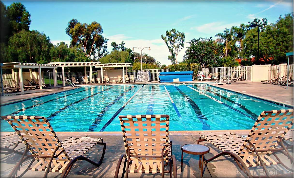 Detail Gallery Image 42 of 45 For 16232  Avenida Venusto  #B,  San Diego,  CA 92128 - 3 Beds | 2 Baths